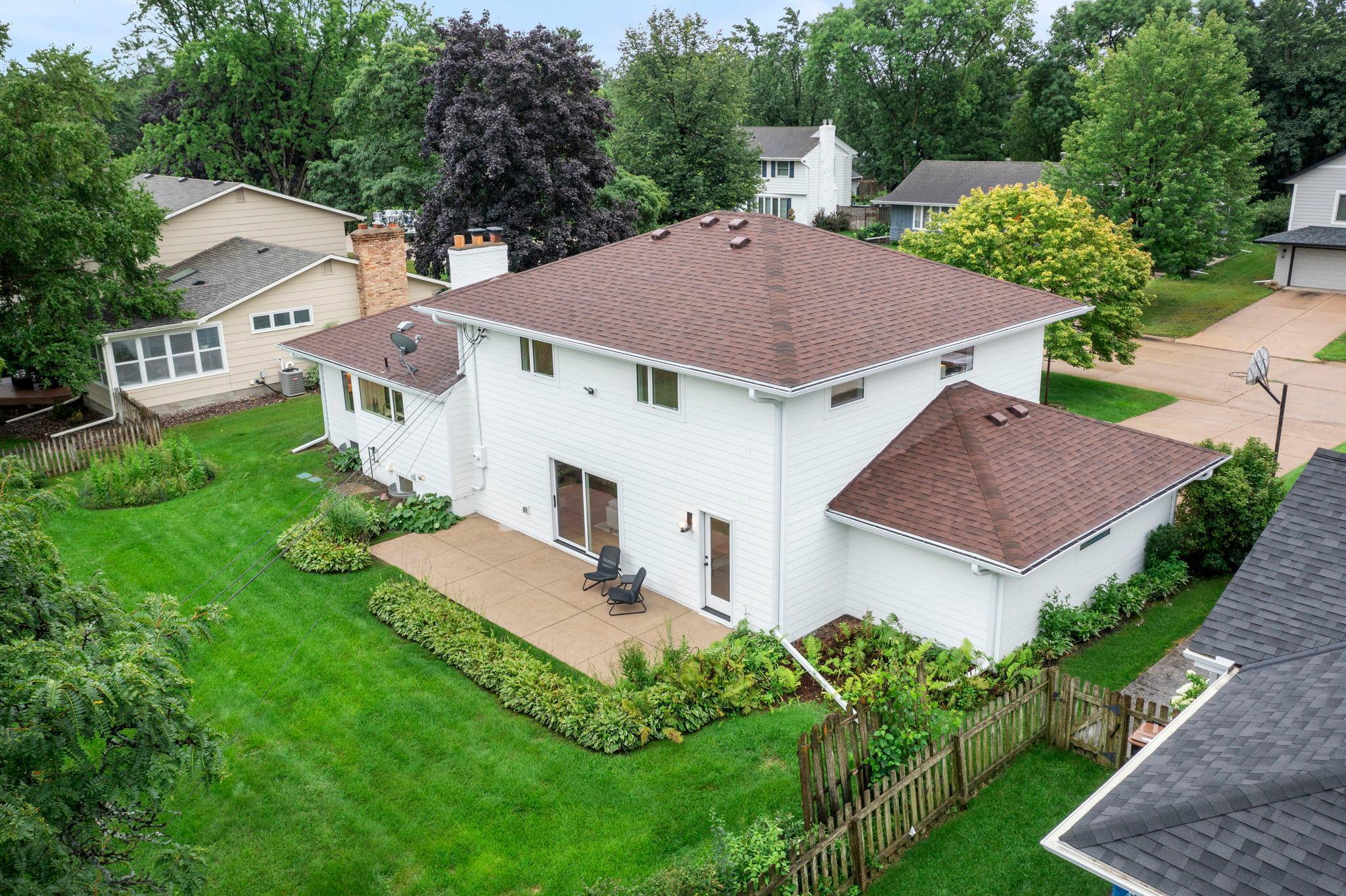 4440 Fondell Dr, Edina, MN 55435