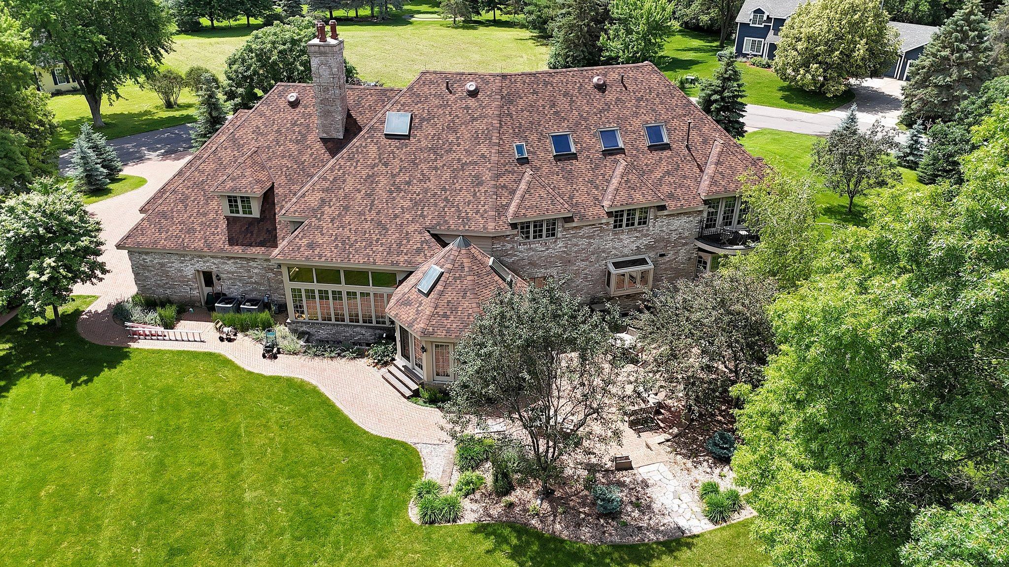 2240 Chelmsford Ln, Saint Cloud, MN 56301