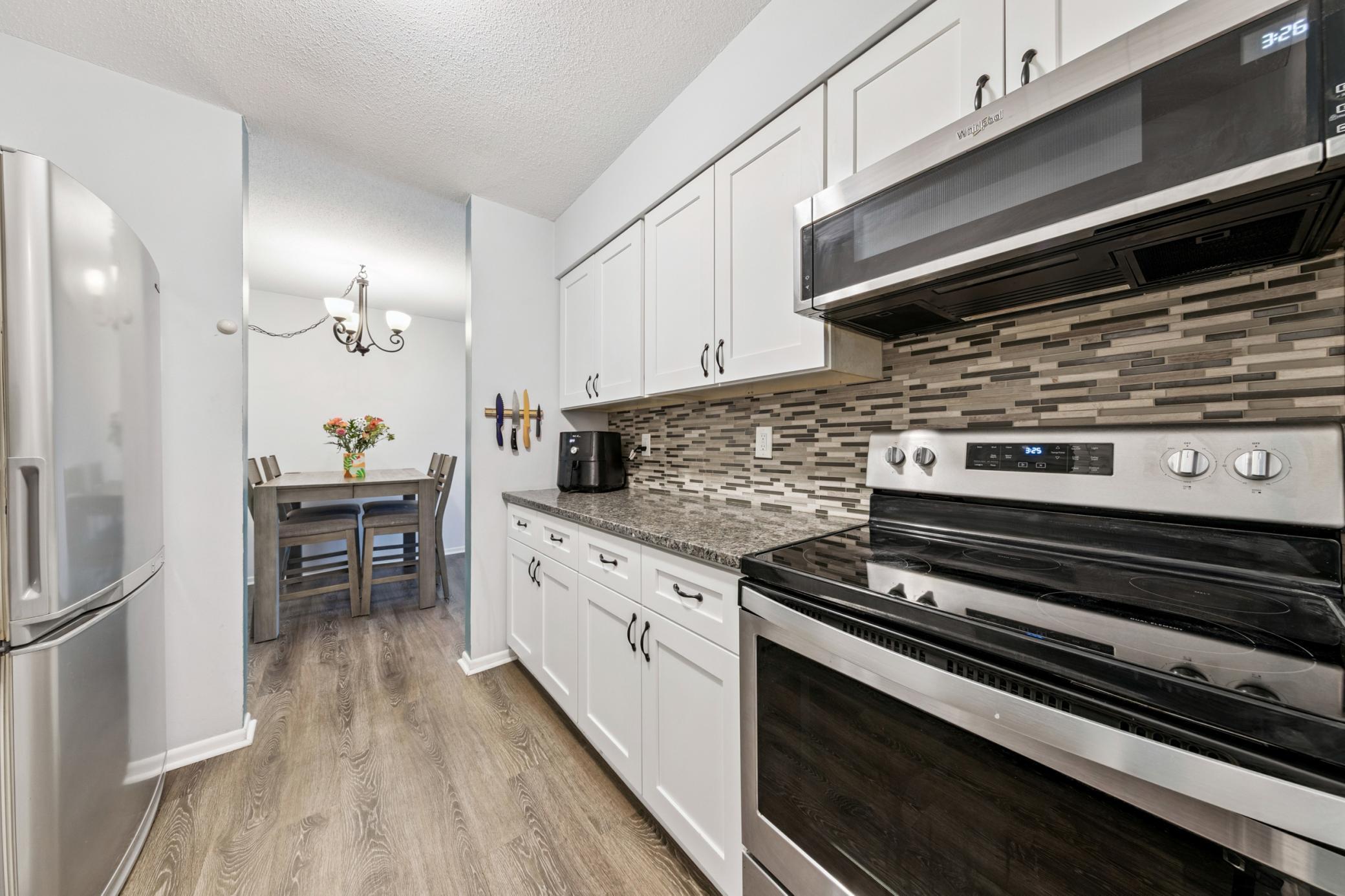 450 Ford Rd #223, Saint Louis Park, MN 55426