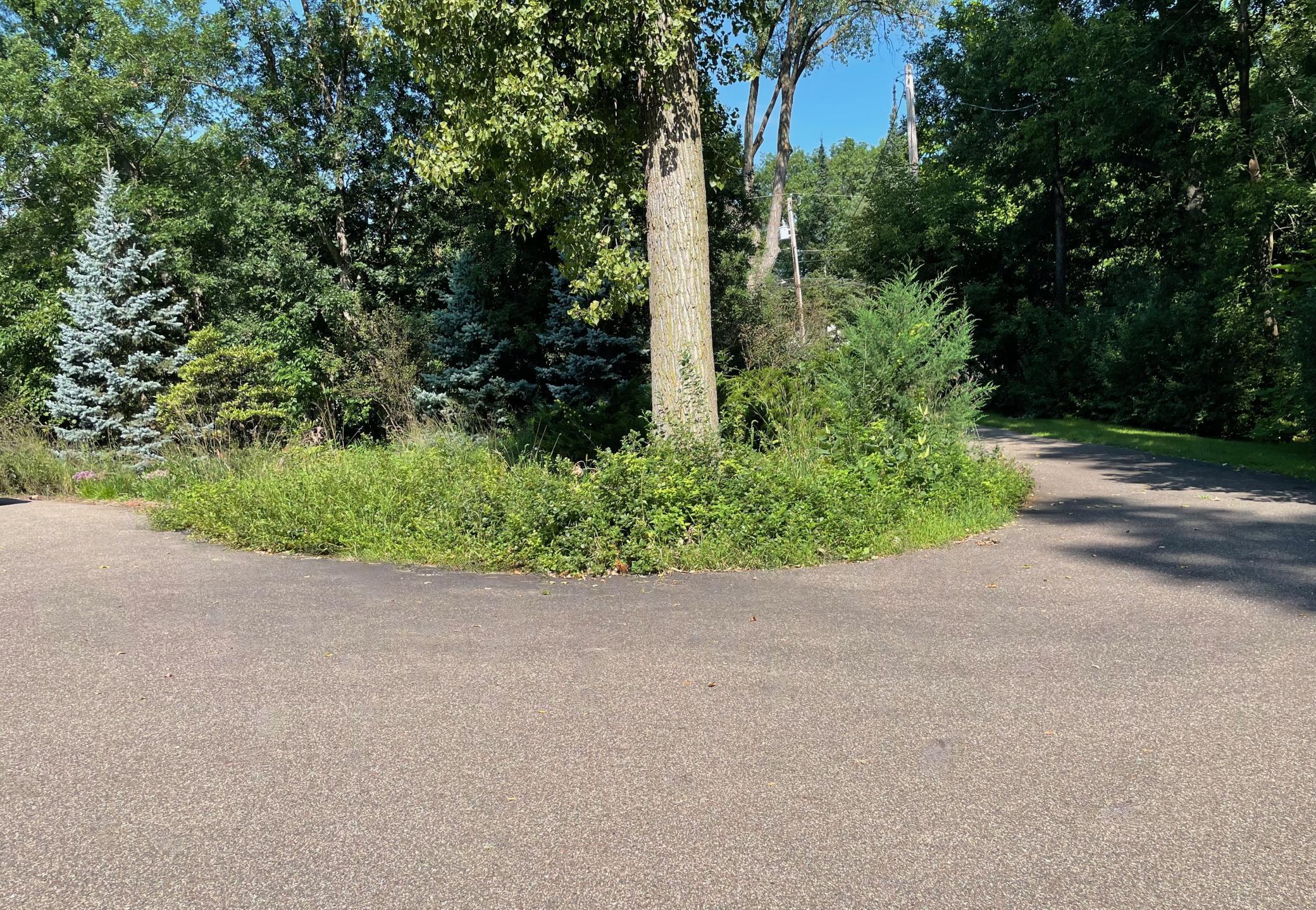 3330 Victoria St N, Shoreview, MN 55126