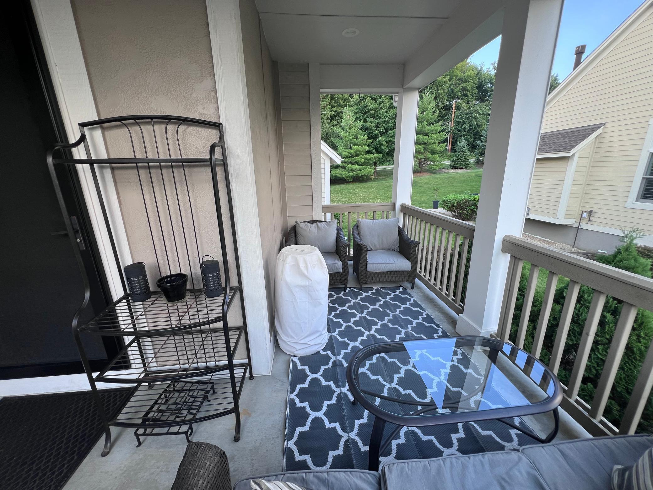 1328 Riverside Ln, Mendota Heights, MN 55118