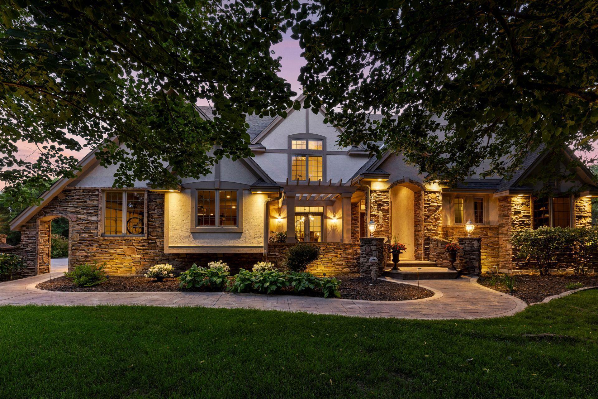 365 Lythrum Ln, Medina, MN 55340
