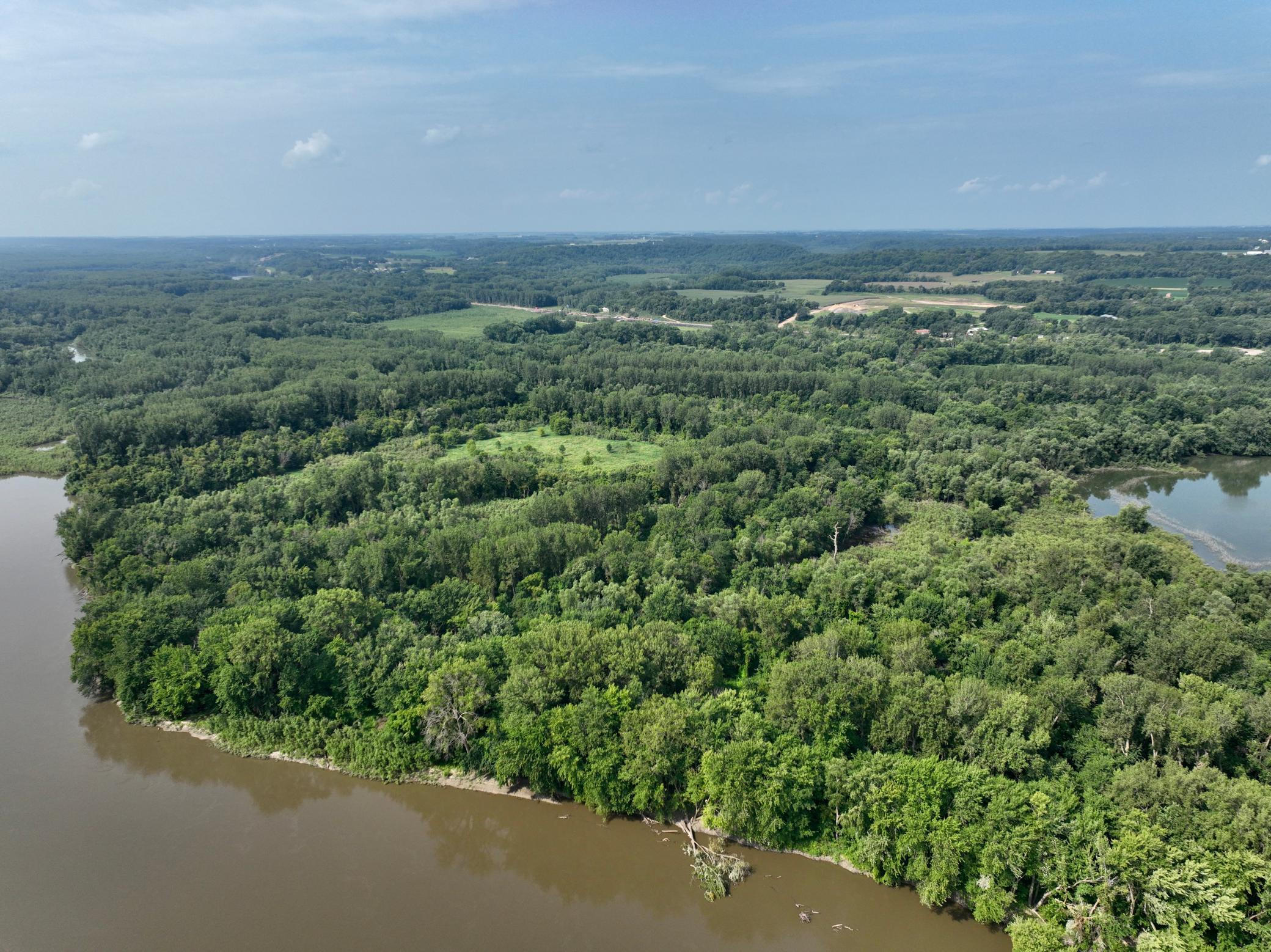 30236 Pumpkin Hill Rd, Le Sueur, MN 56058