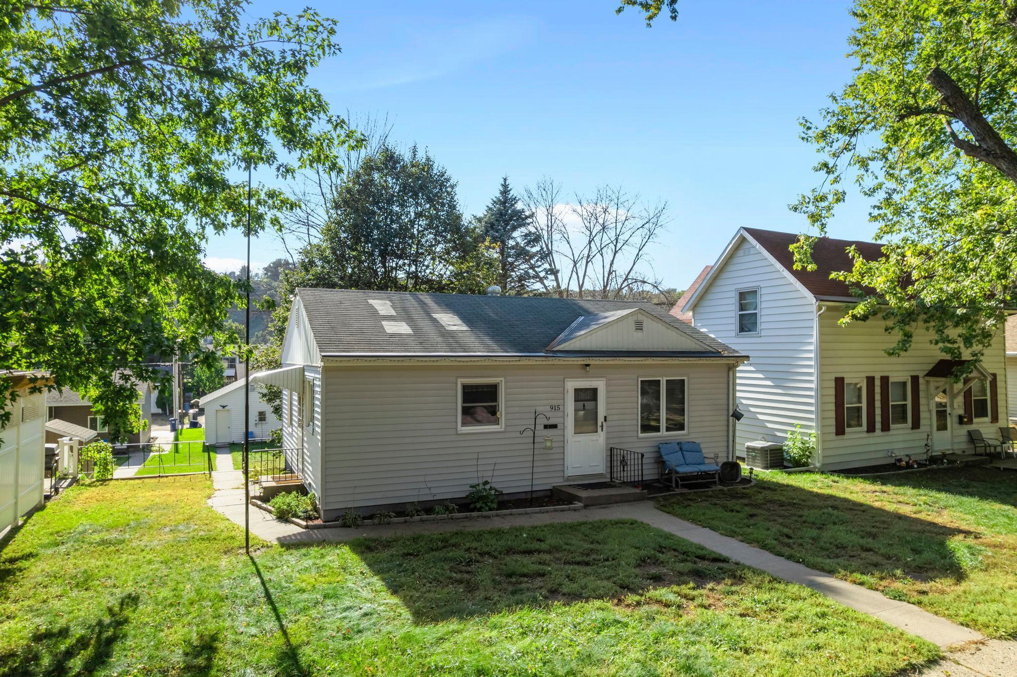 915 N Payne St, New Ulm, MN 56073