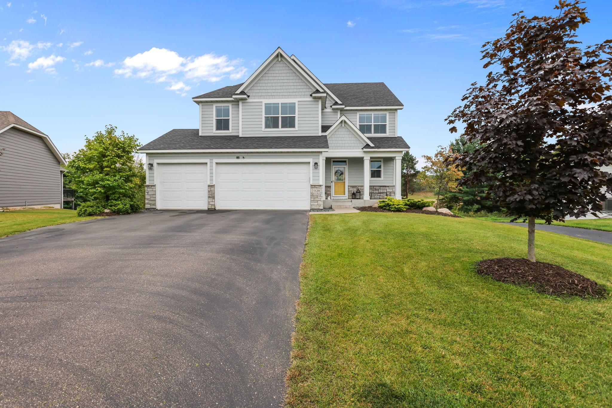 1128 Pine Hill Ln, White Bear Lake, MN 55127