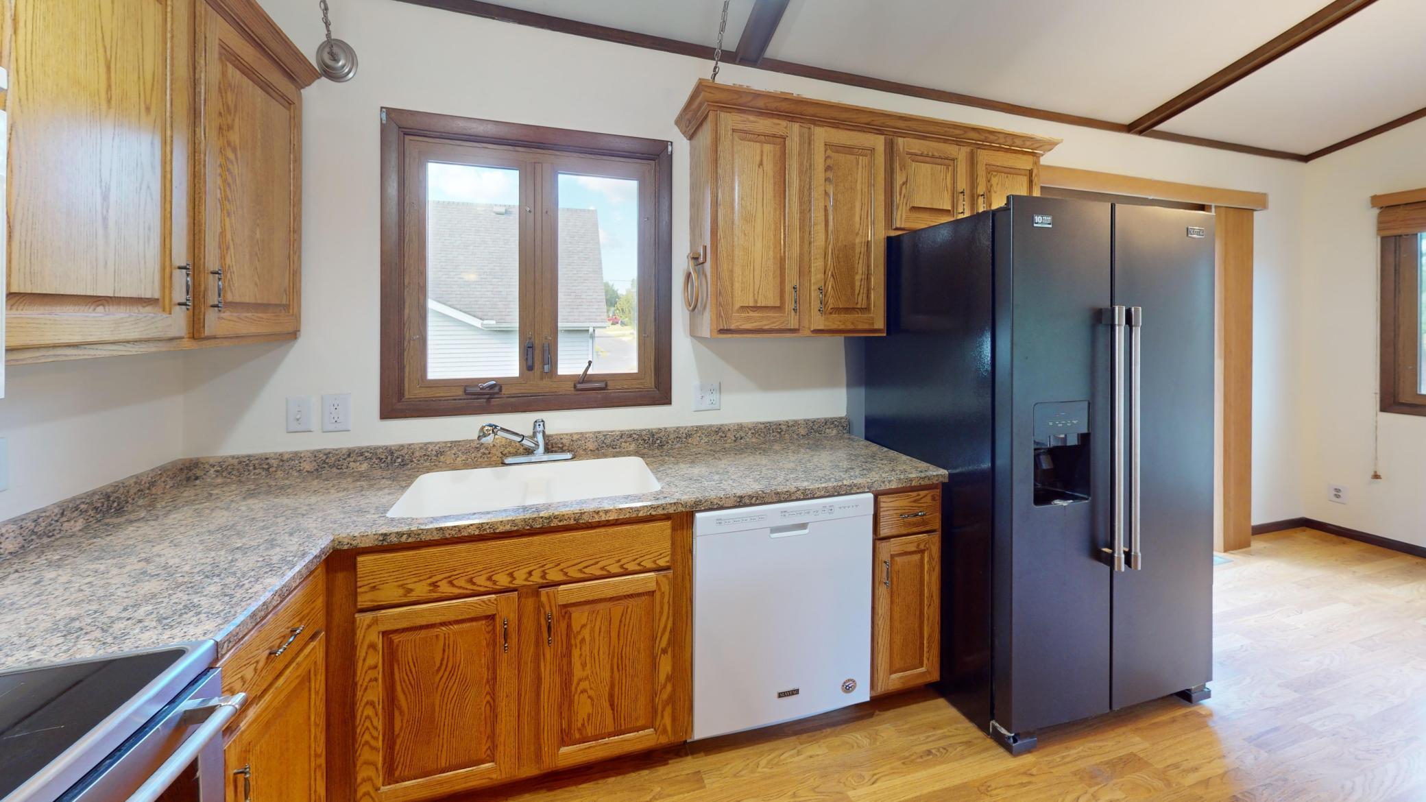 417 3rd Ave SE, Mazeppa, MN 55956