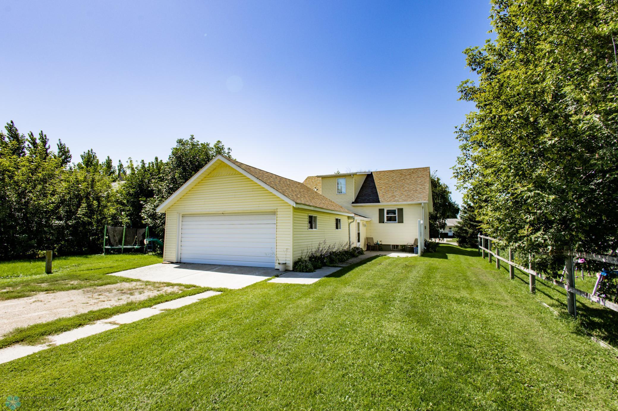 110 2nd St W, Ada, MN 56510