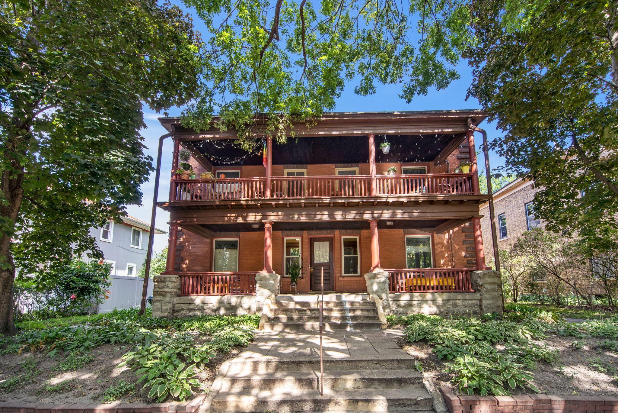 627 4th St NE, Minneapolis, MN 55413