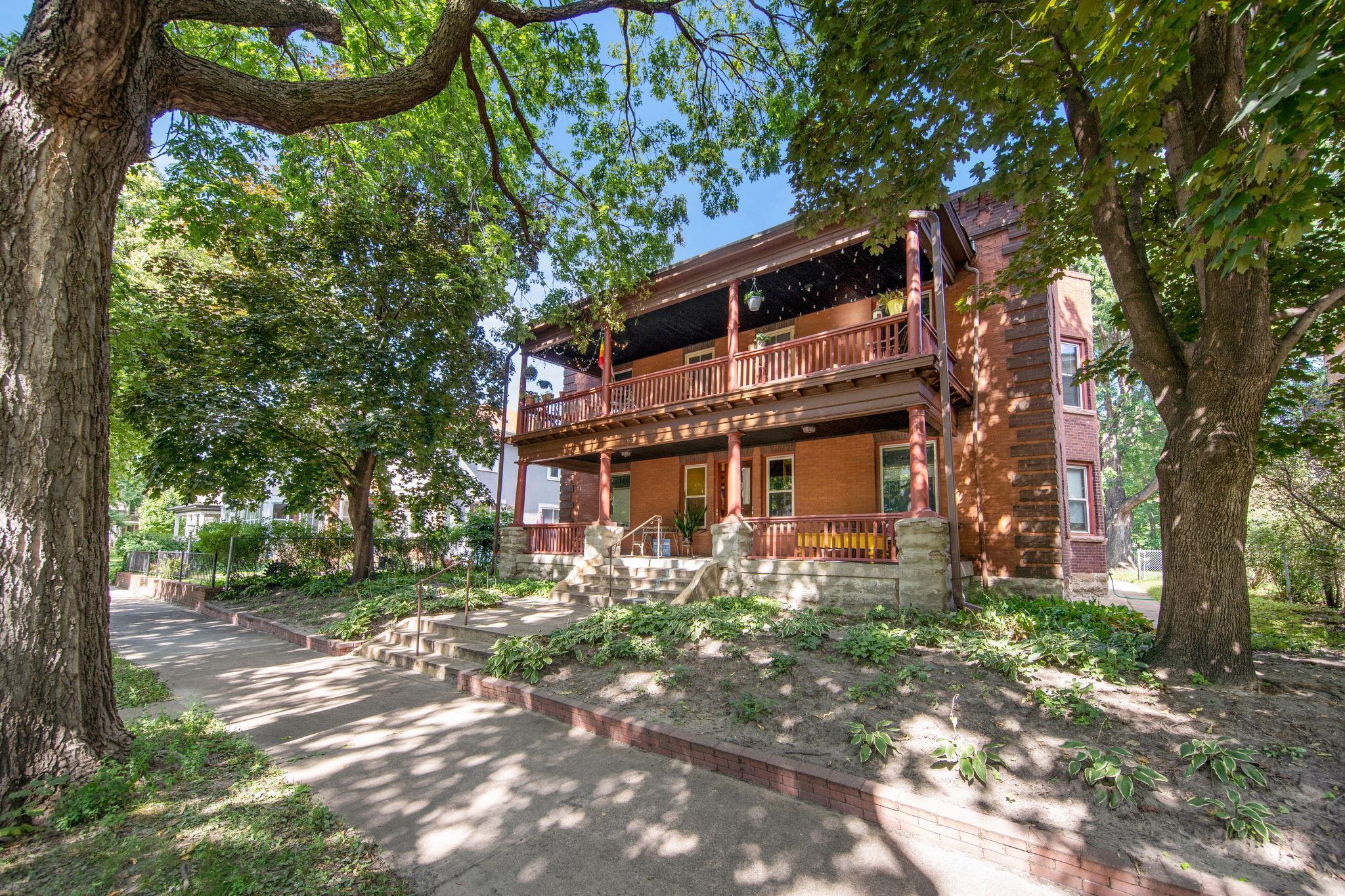 627 4th St NE, Minneapolis, MN 55413