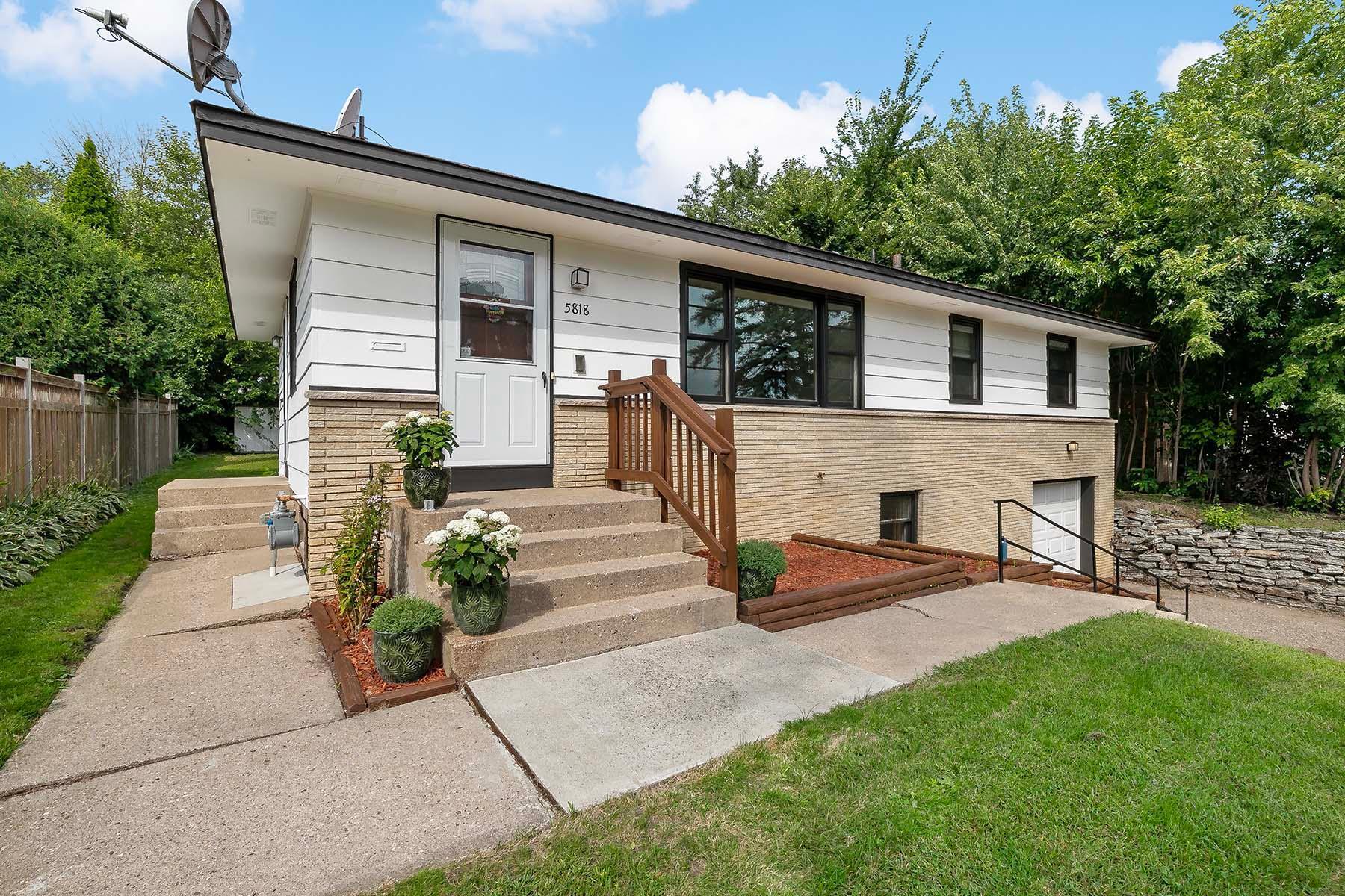 5818 Xerxes Ave S, Edina, MN 55410