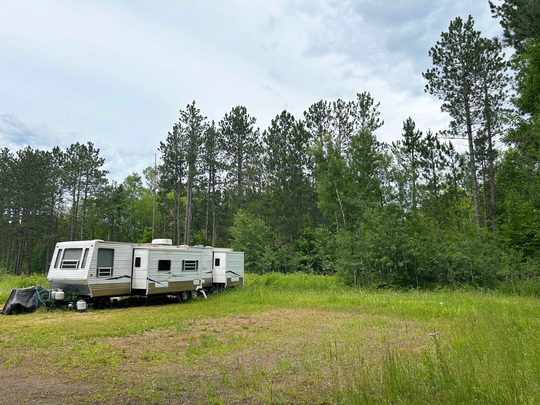 2075 Middle Rd, Cromwell, MN 55726