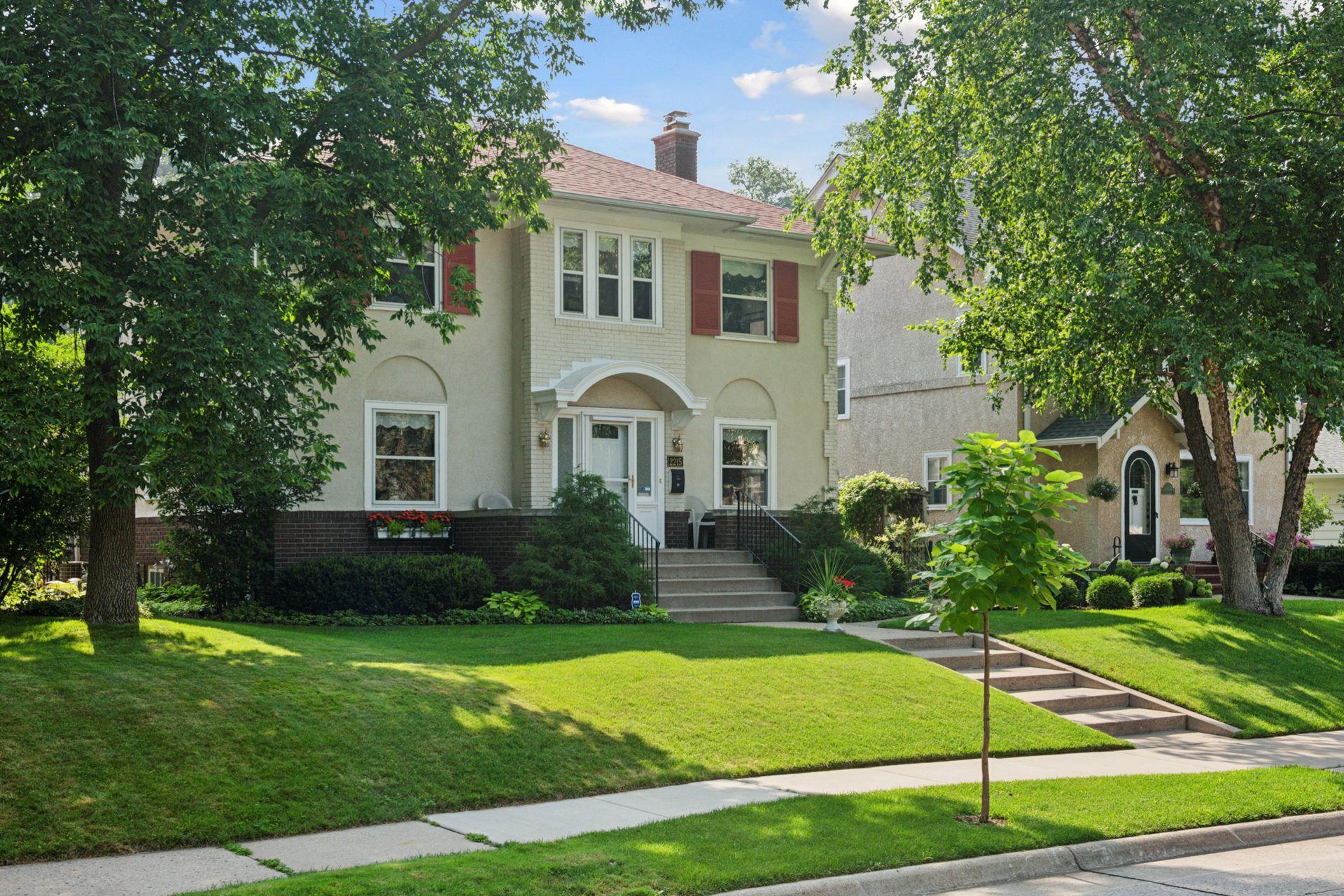 2215 Penn Ave S, Minneapolis, MN 55405