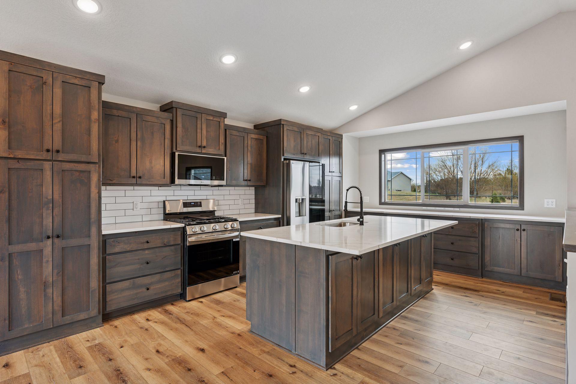21477 Cottonwood St NW, Oak Grove, MN 55011