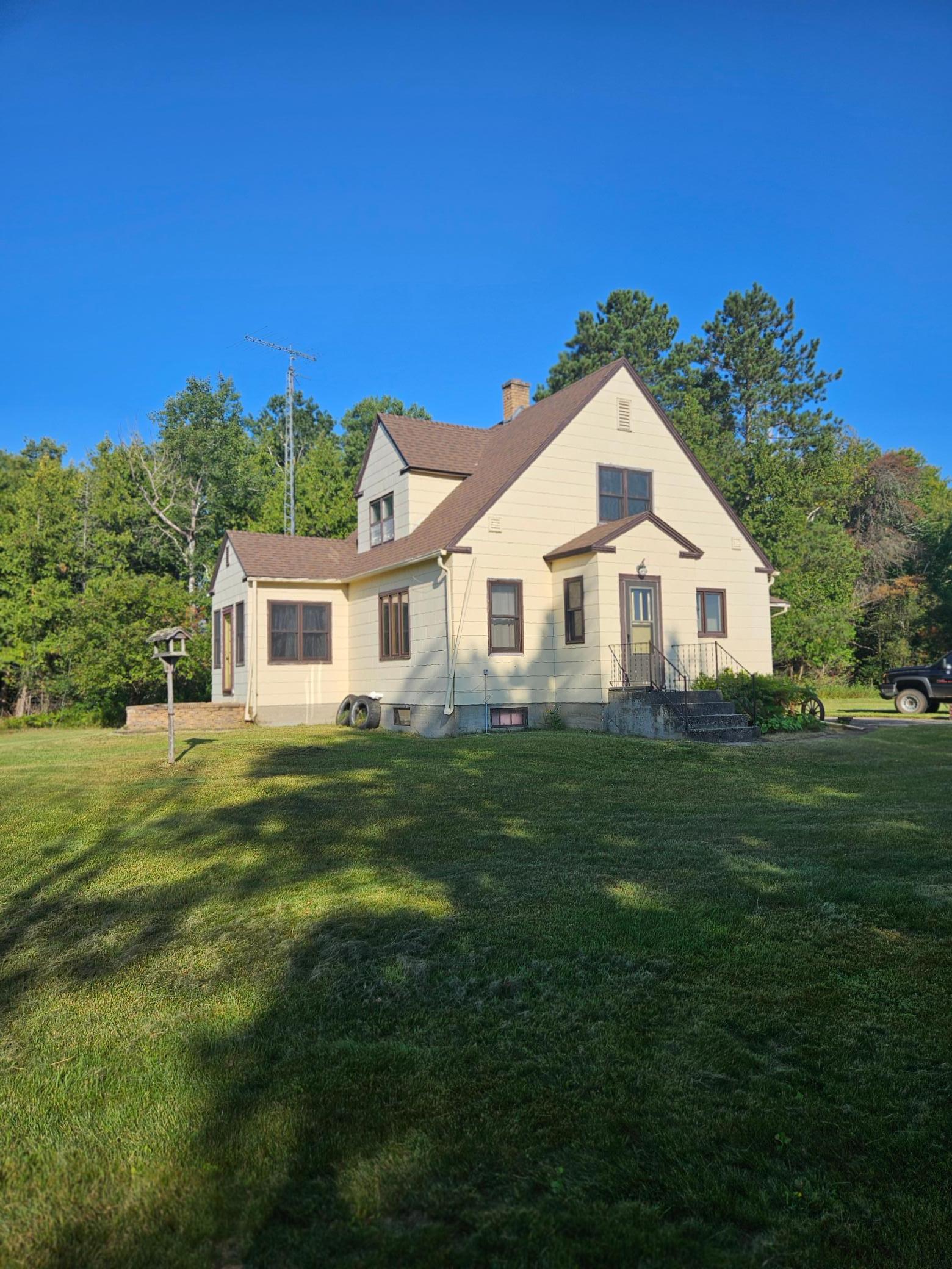 6402 Krull St, Williams, MN 56686