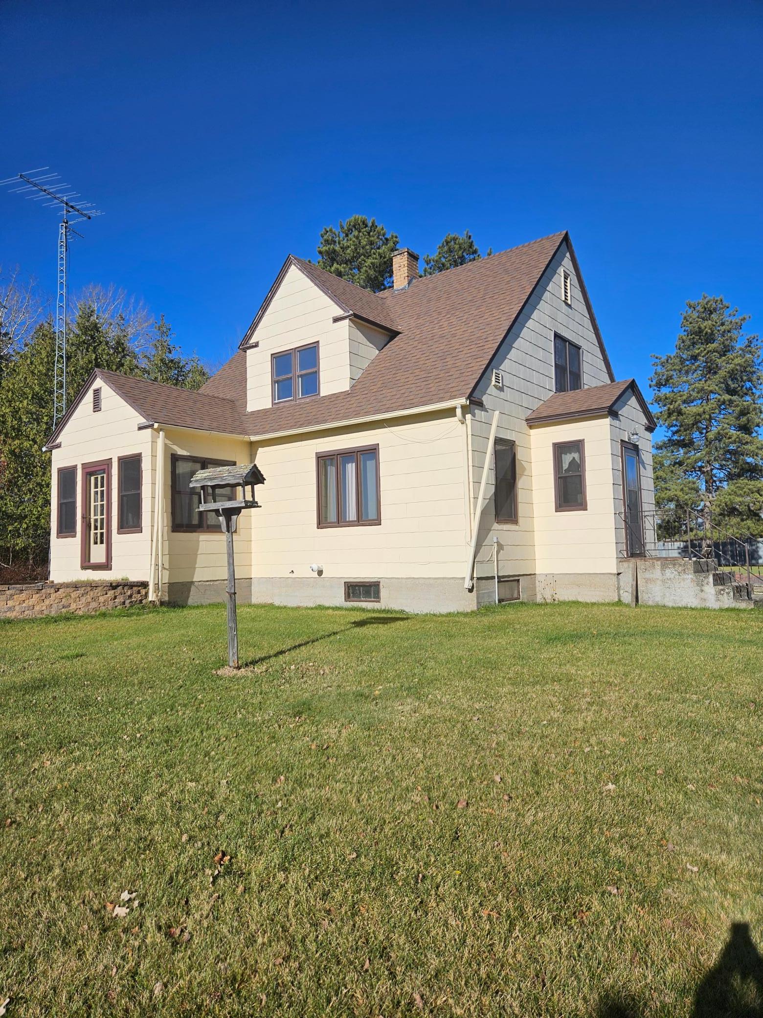6402 Krull St, Williams, MN 56686