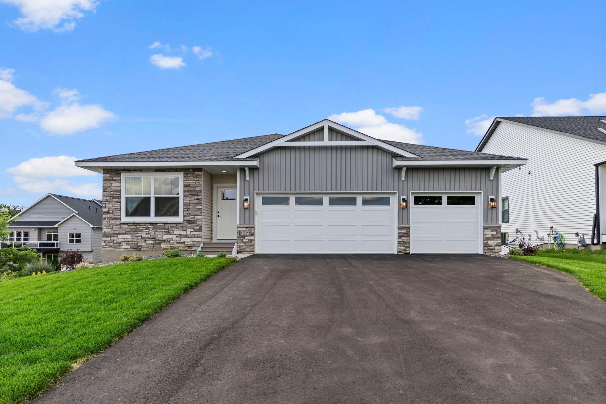 4569 196th St W, Farmington, MN 55024