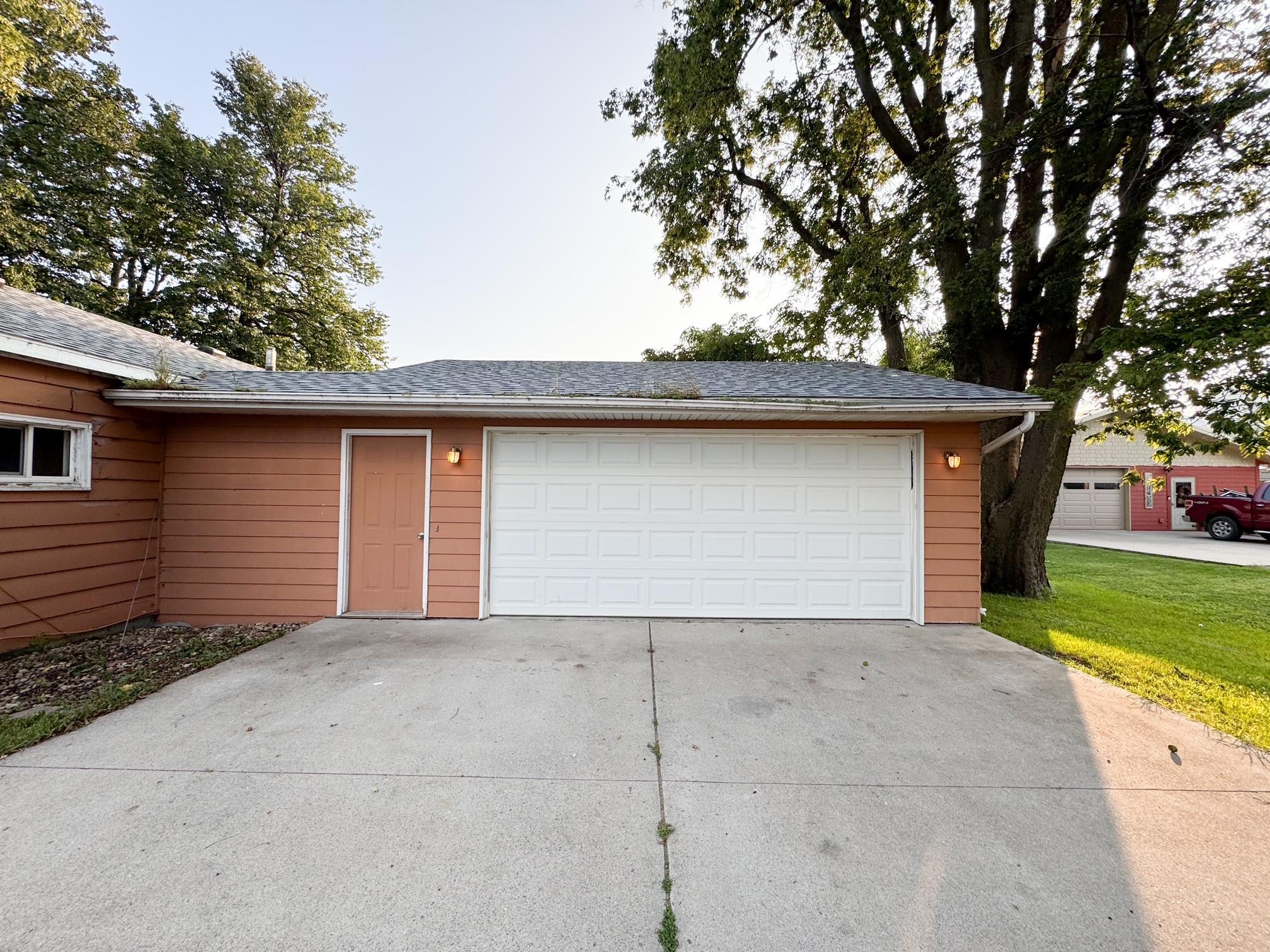 1020 4th Ave, Brewster, MN 56119