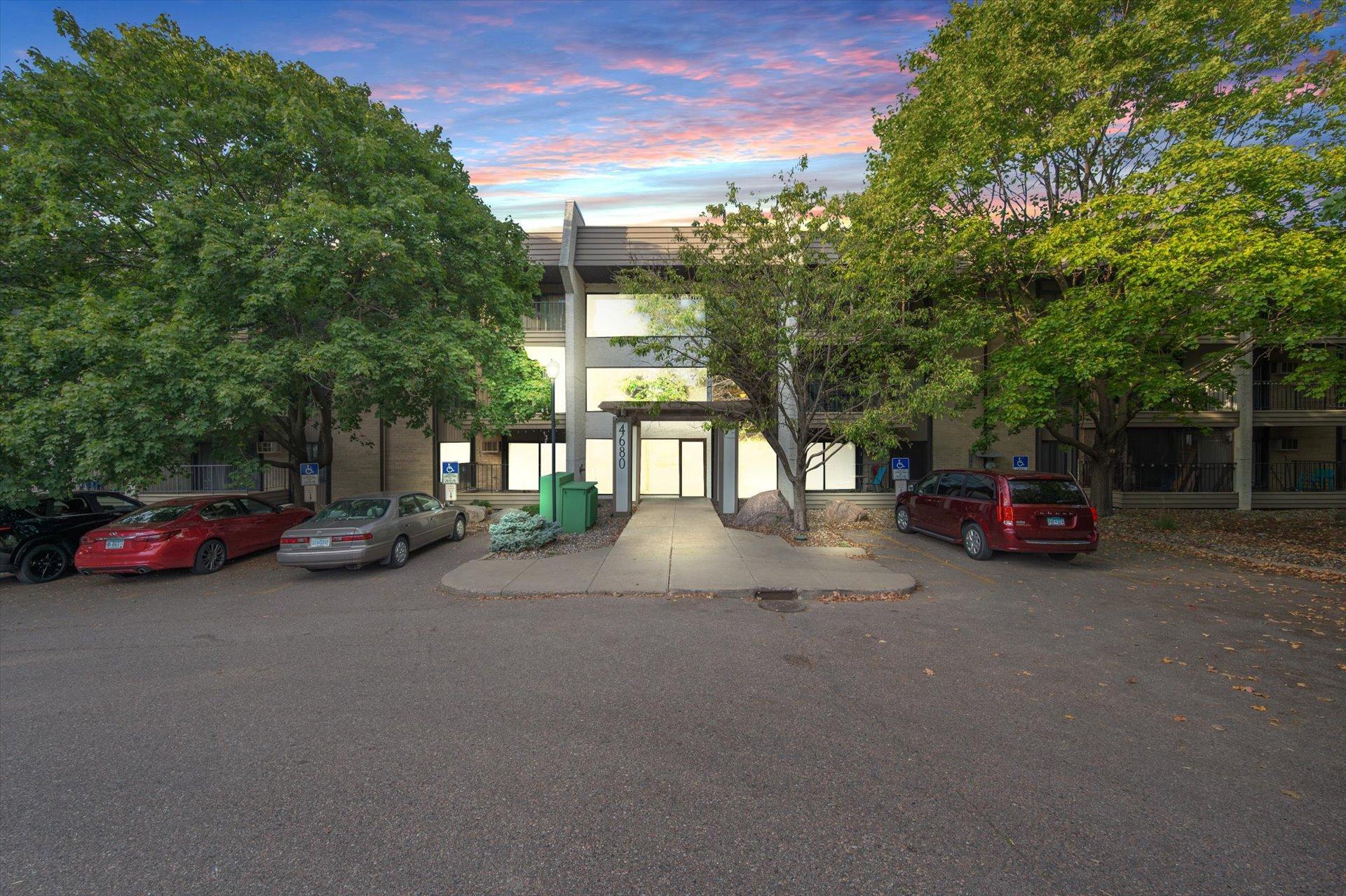4680 Tower St SE #109, Prior Lake, MN 55372