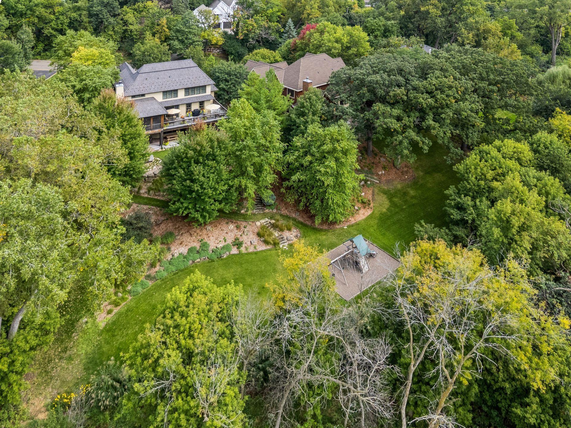 800 Westwood Dr S, Golden Valley, MN 55416