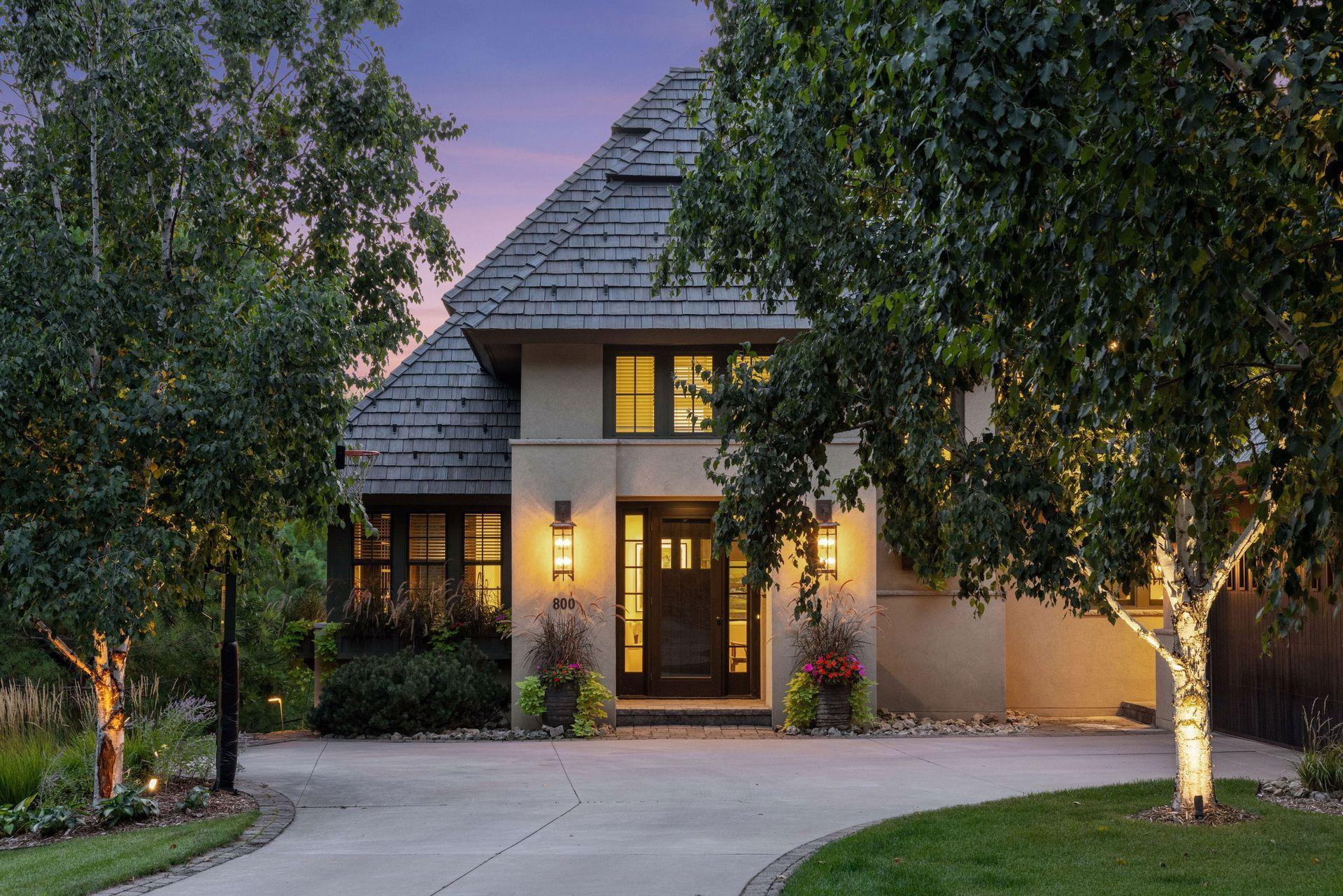 800 Westwood Dr S, Golden Valley, MN 55416