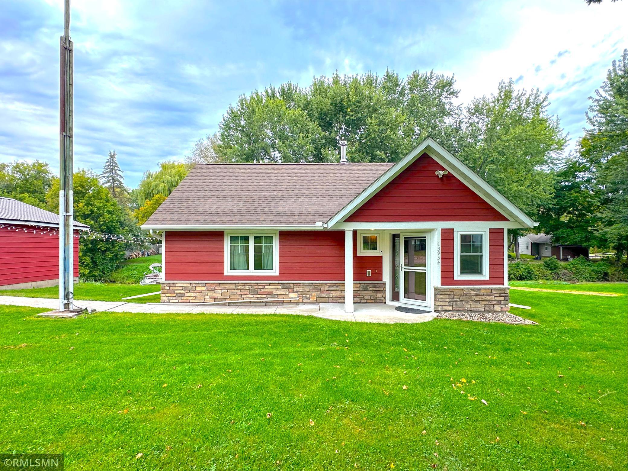13934 101st St NW, South Haven, MN 55382