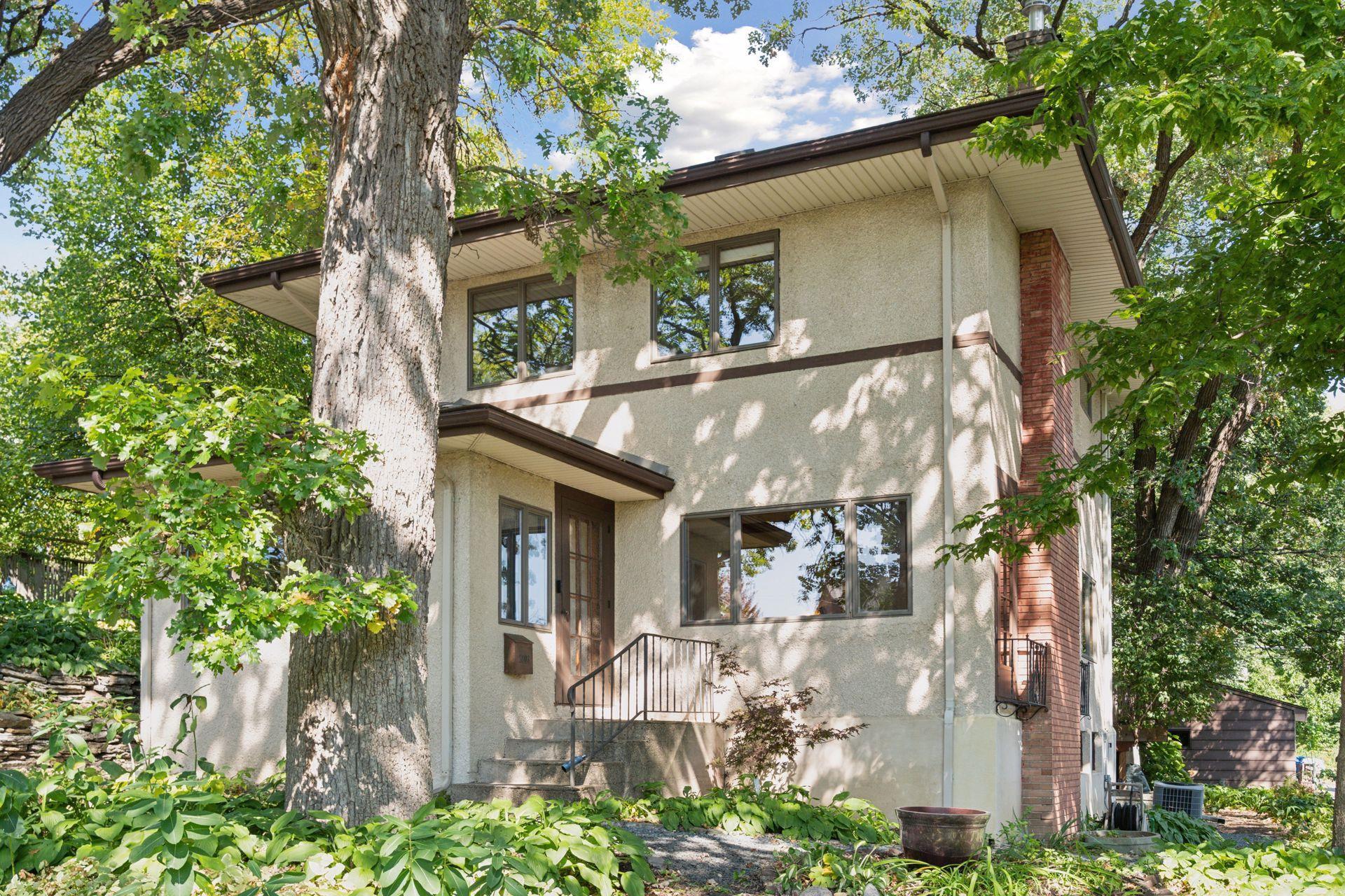 2203 Como Ave, Saint Paul, MN 55108