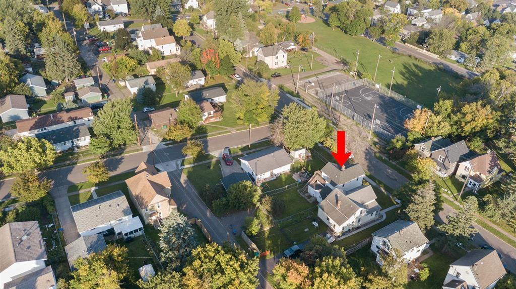 325 E 8th St, Duluth, MN 55805