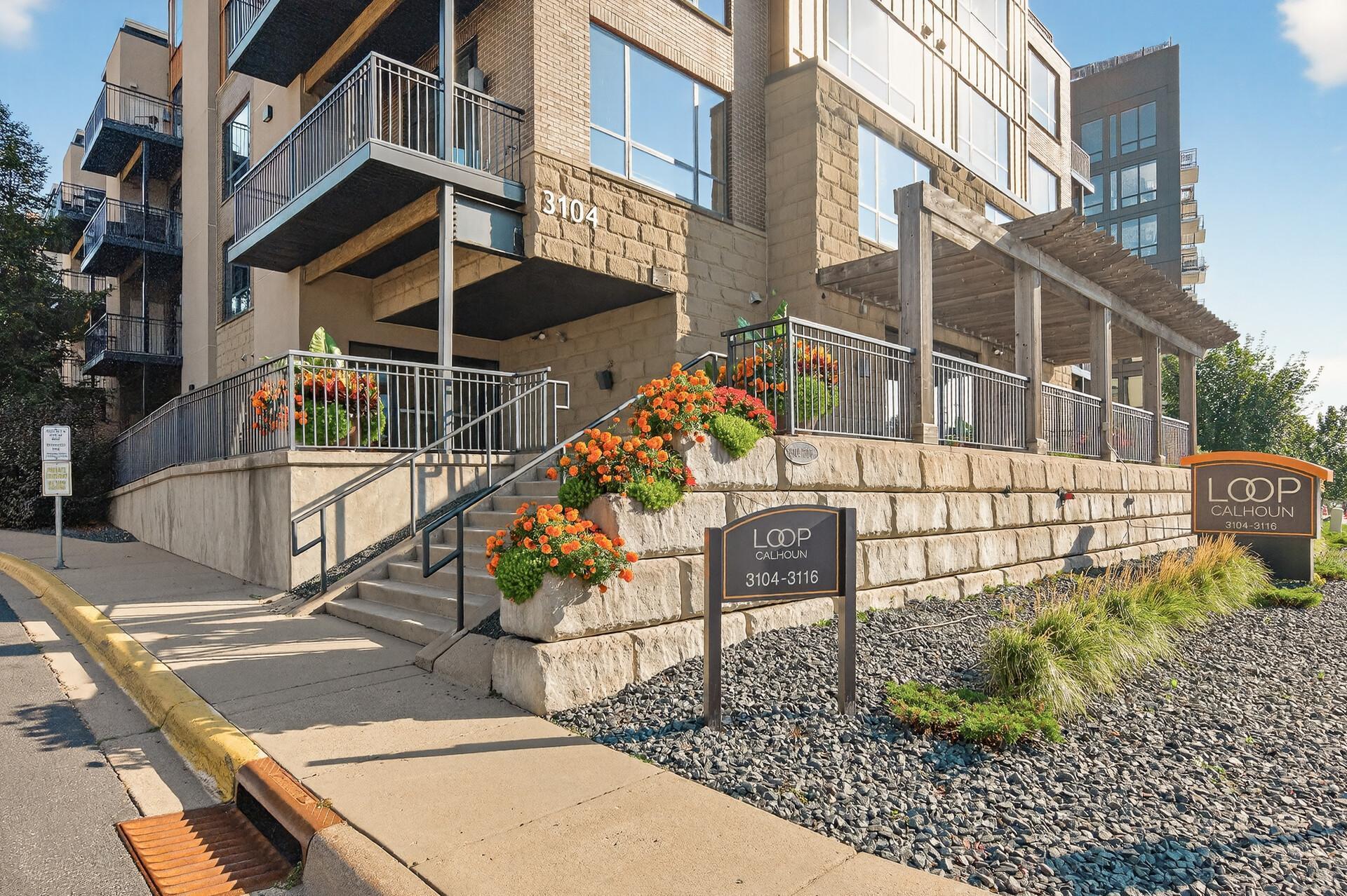 3104 W Lake St #405, Minneapolis, MN 55416