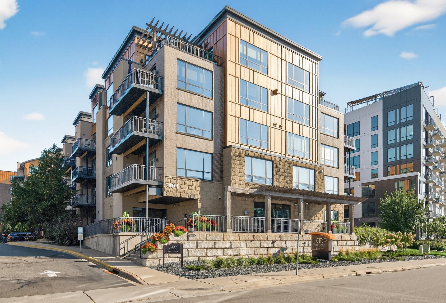 3104 W Lake St #405, Minneapolis, MN 55416