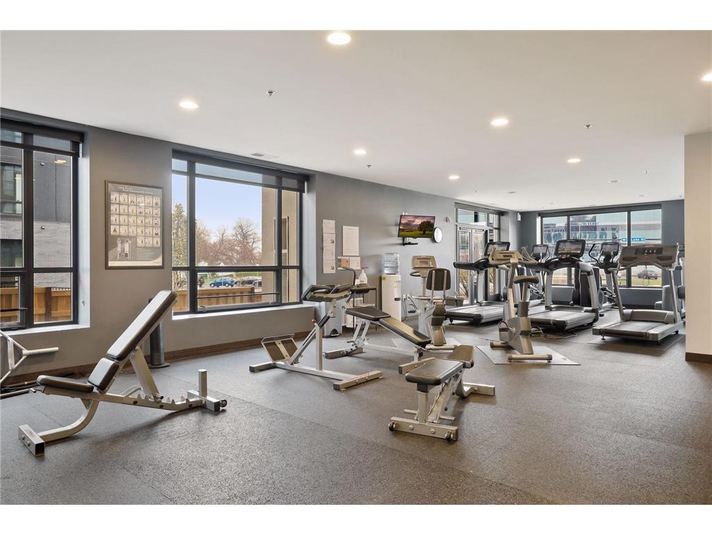 3104 W Lake St #405, Minneapolis, MN 55416
