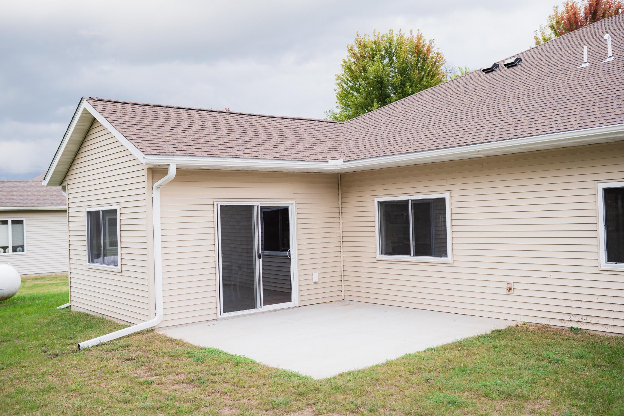 347 5th Ave NE, Mazeppa, MN 55956