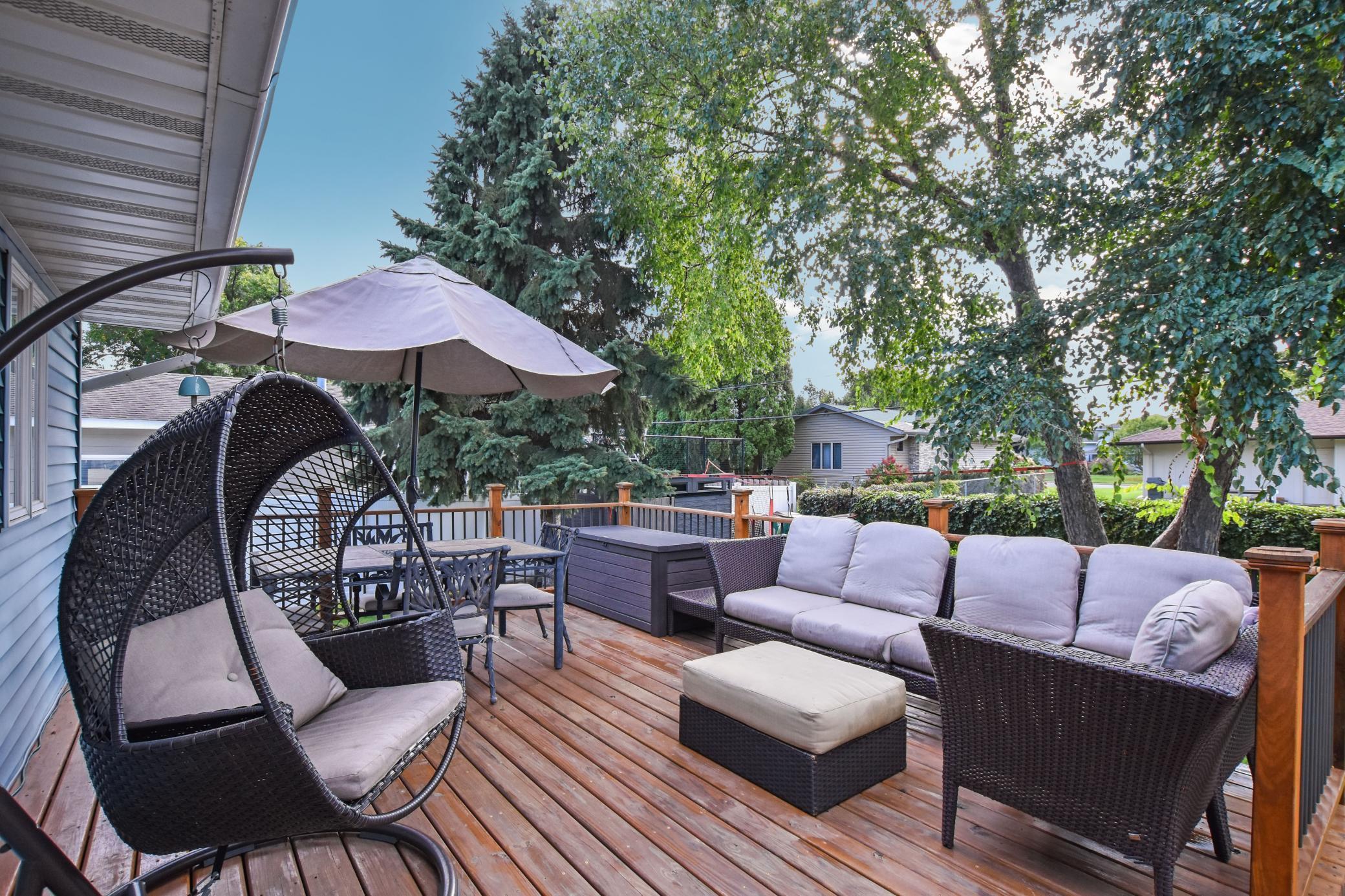 2053 Theresa St, Mendota Heights, MN 55120
