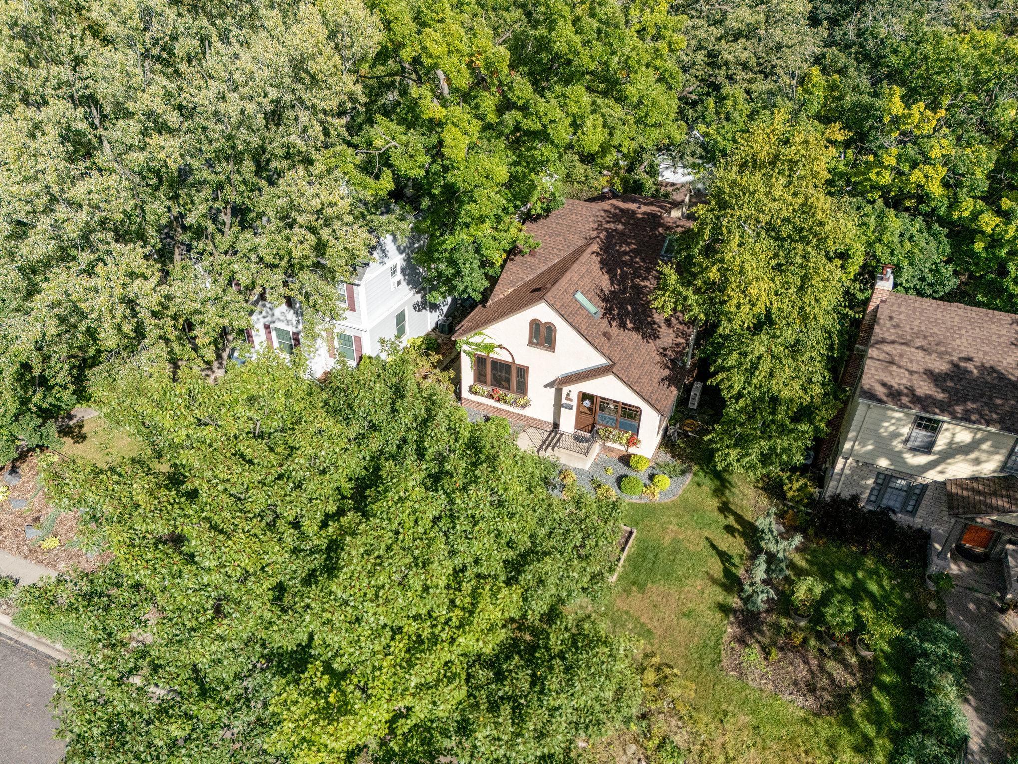1484 Branston St, Saint Paul, MN 55108