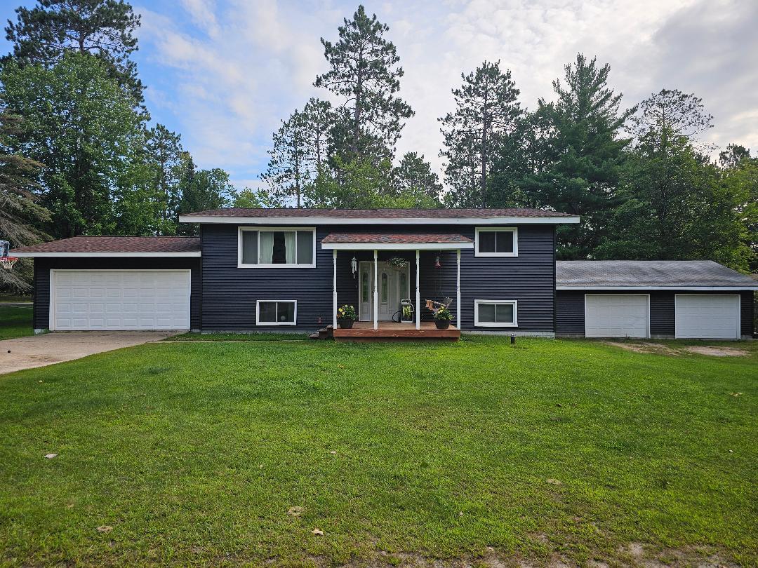 35616 Alan St, Cohasset, MN 55721