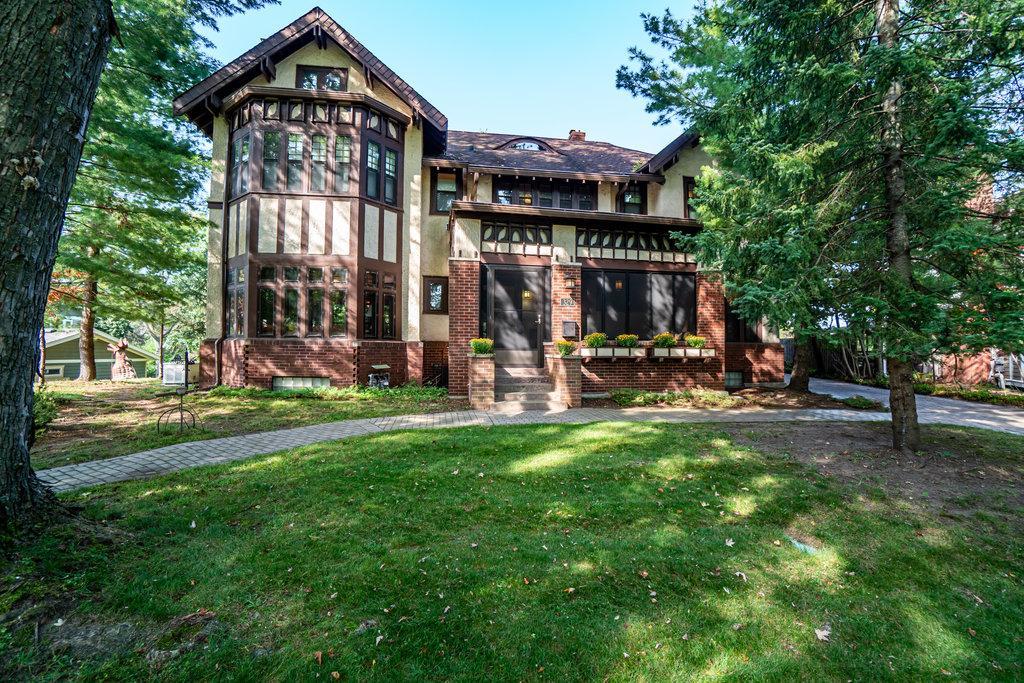 329 Park Cir, Menomonie, WI 54751