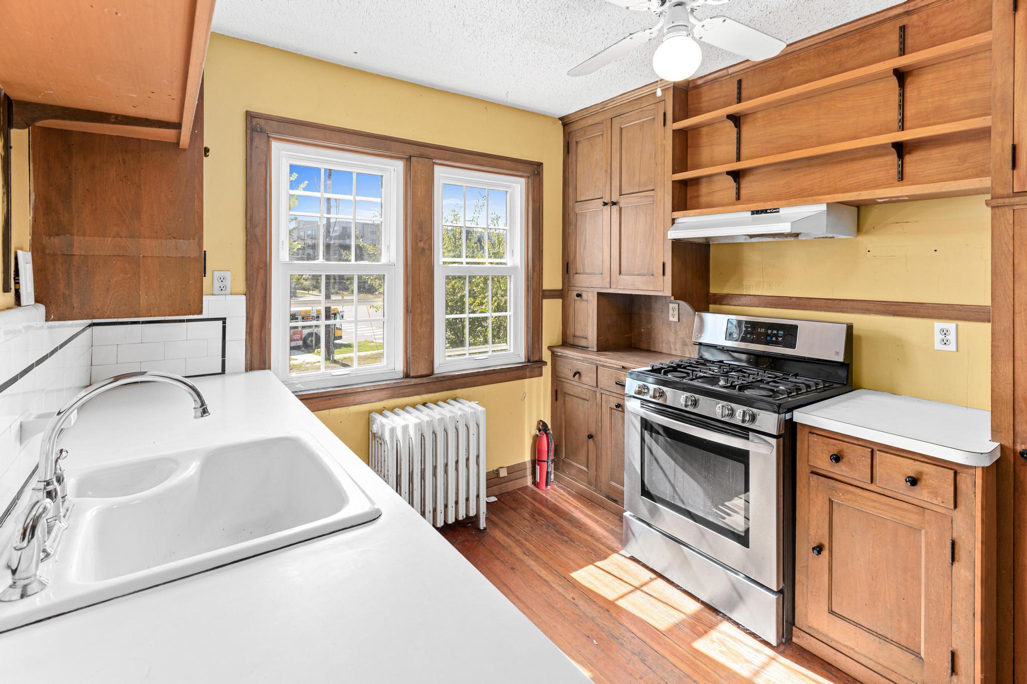 2925 Sunset Blvd, Minneapolis, MN 55416