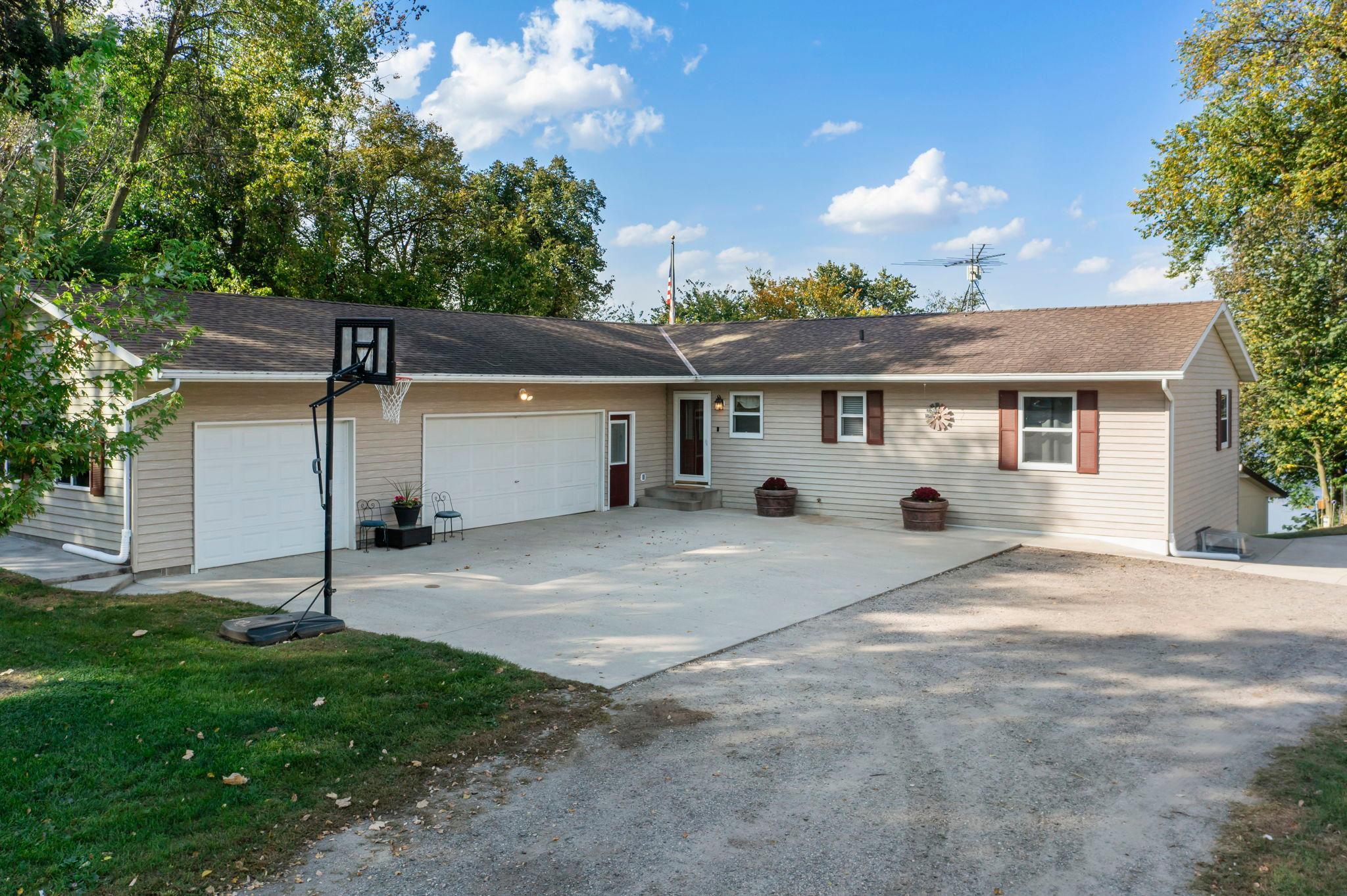 73728 362nd St, Kimball, MN 55353