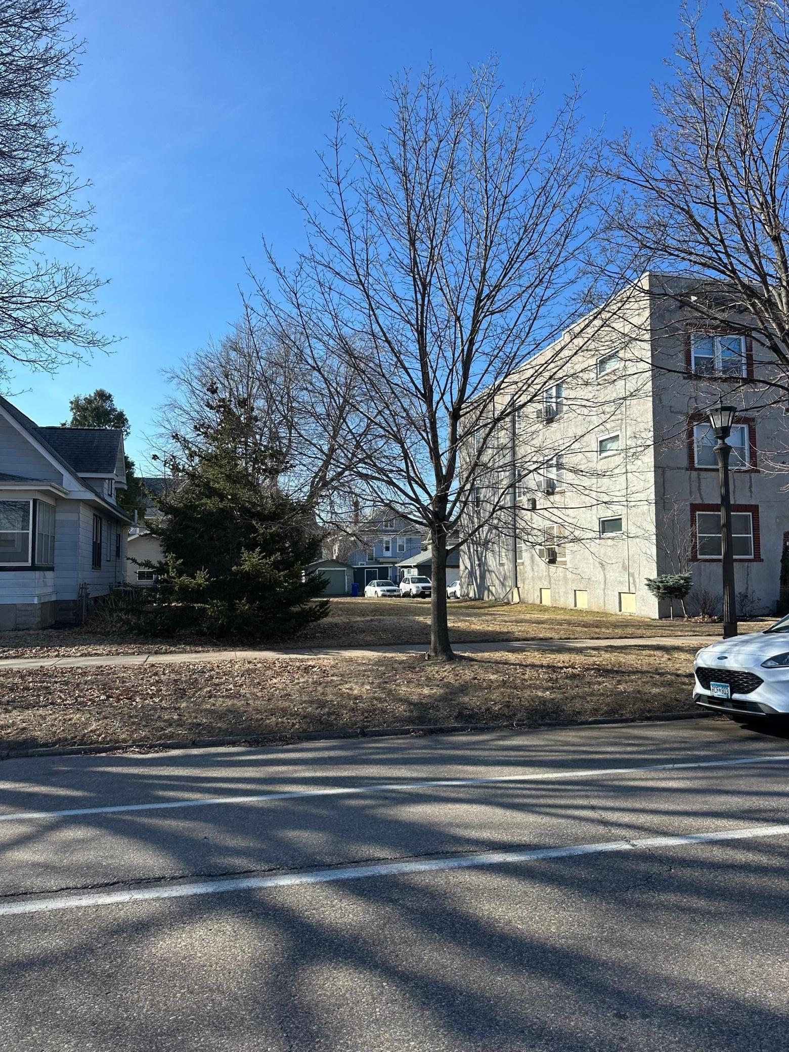 12XX Marshall Ave, Saint Paul, MN 55101