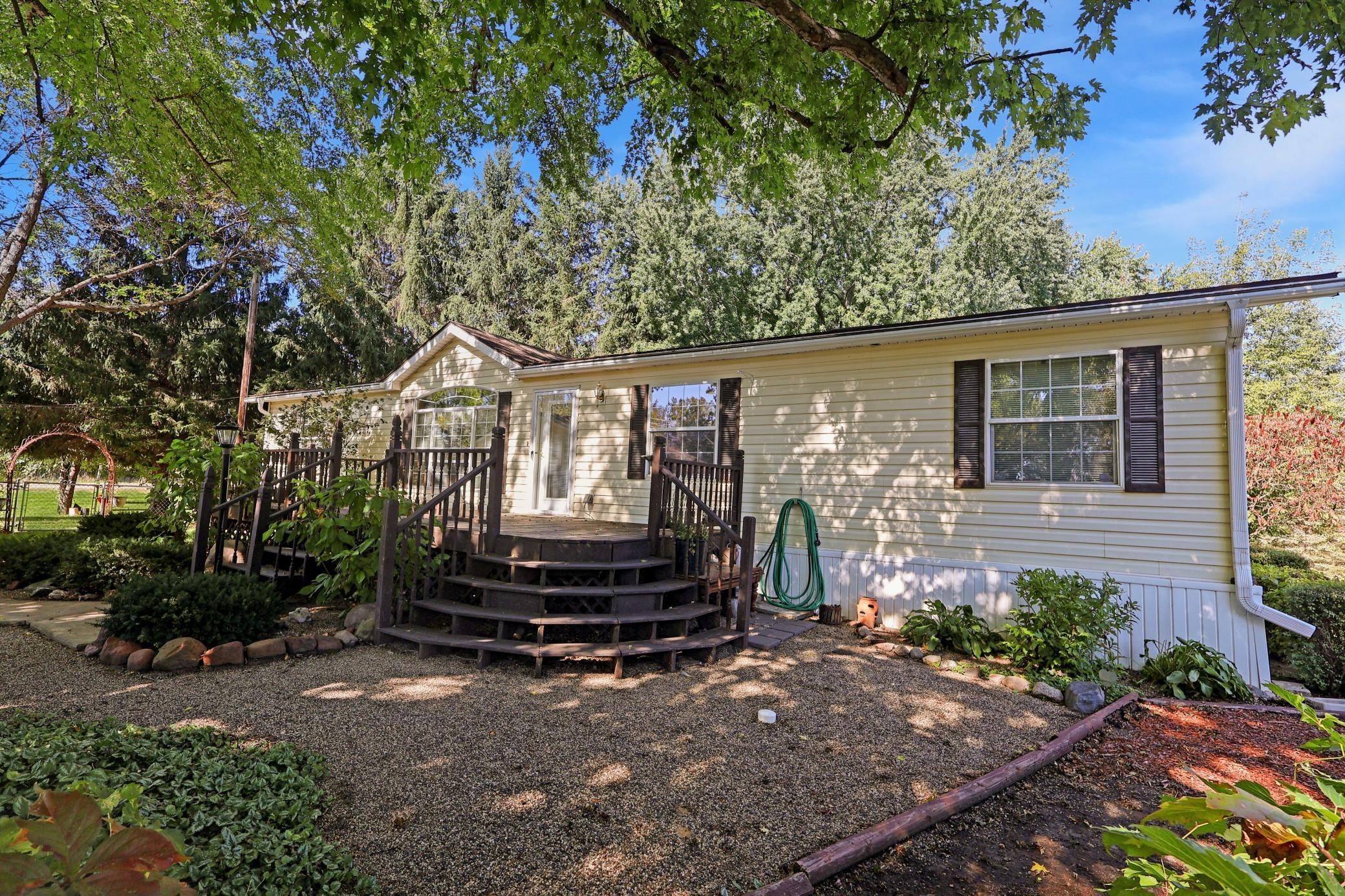 278 Baxter Rd, South Haven, MN 55382