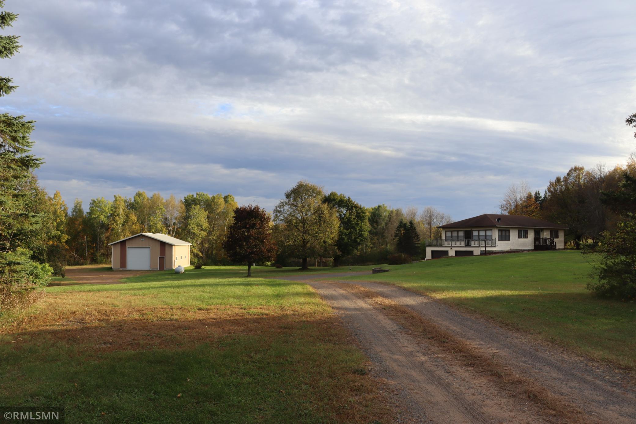 528 Old Trail Rd, Hinckley, MN 55037
