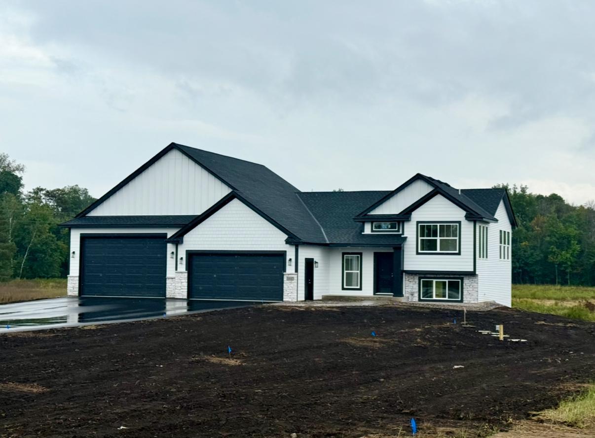 5440 256th Ave NE, Stacy, MN 55079
