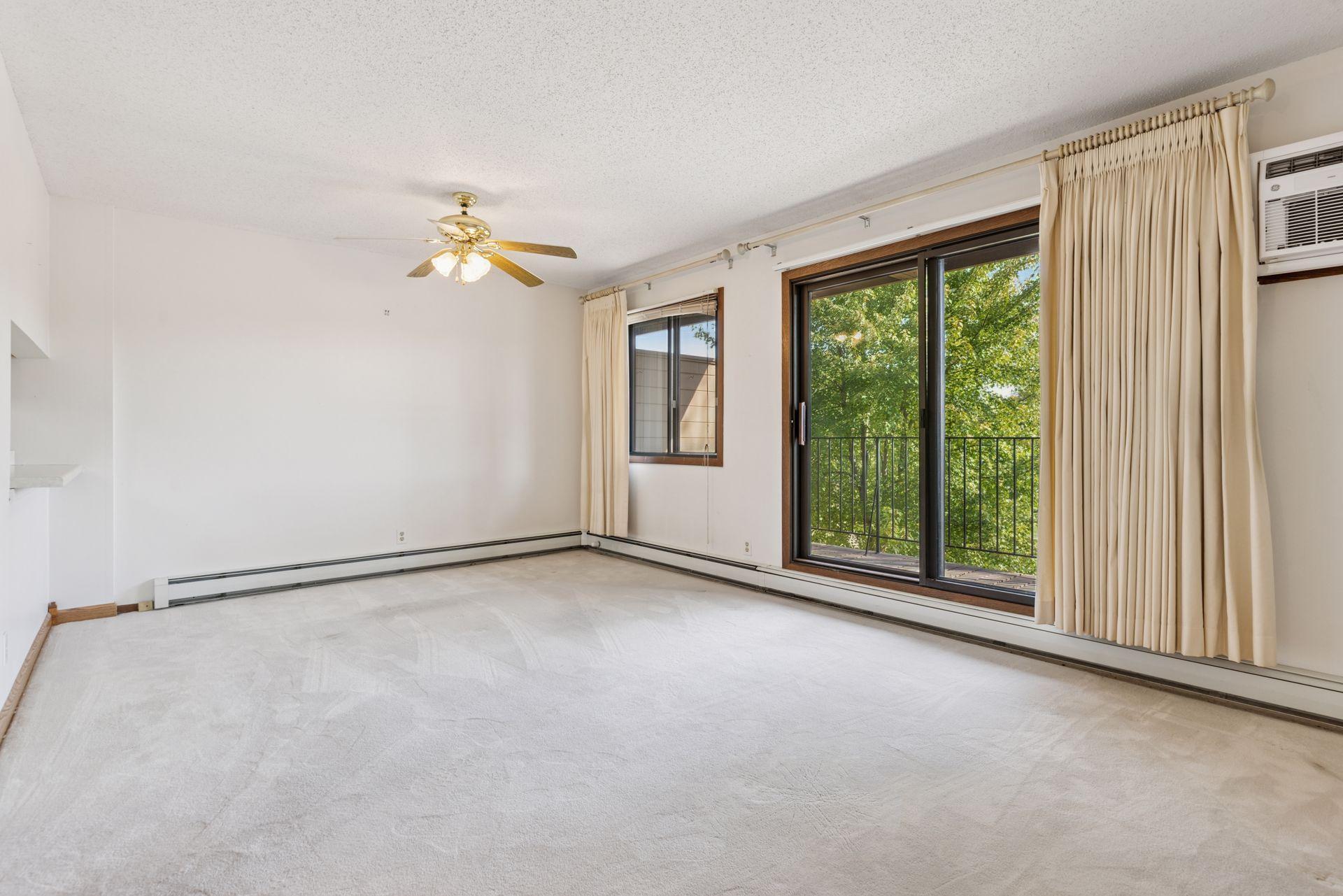 5697 Green Circle Dr #219, Minnetonka, MN 55343