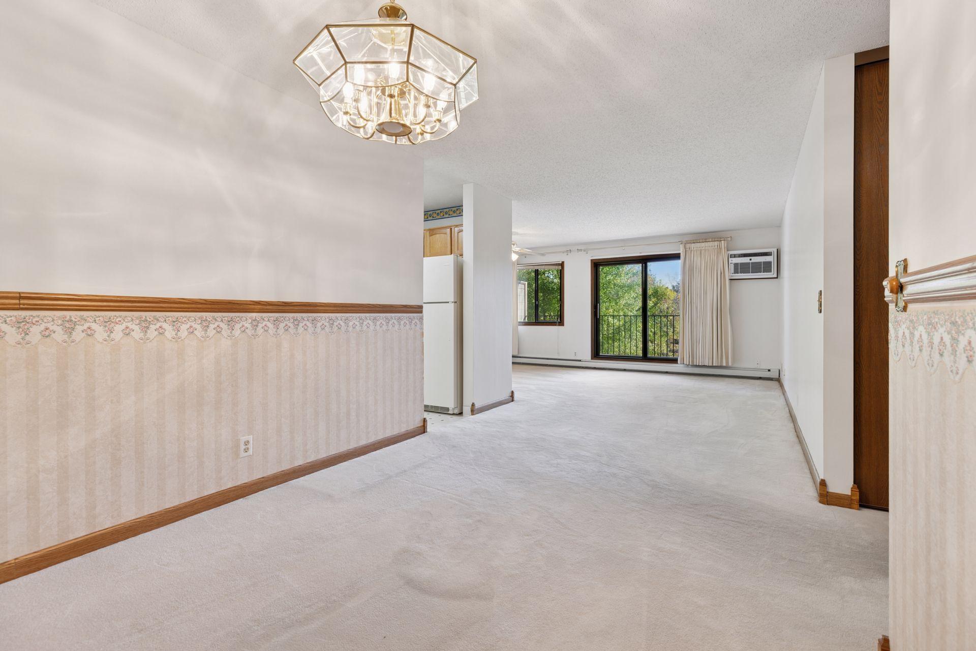 5697 Green Circle Dr #219, Minnetonka, MN 55343