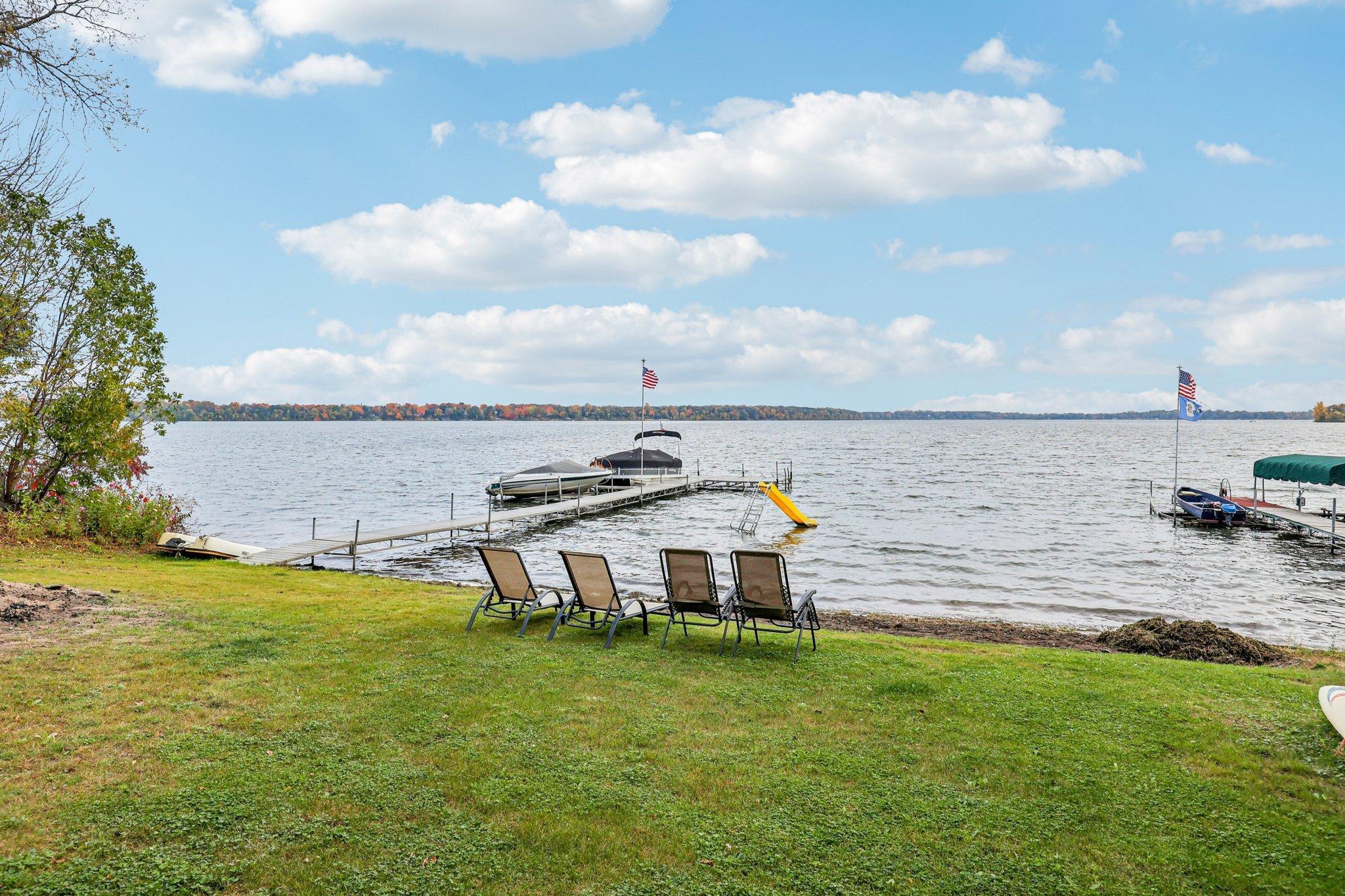 9907 Bonnie Glen Pw, Chisago City, MN 55013