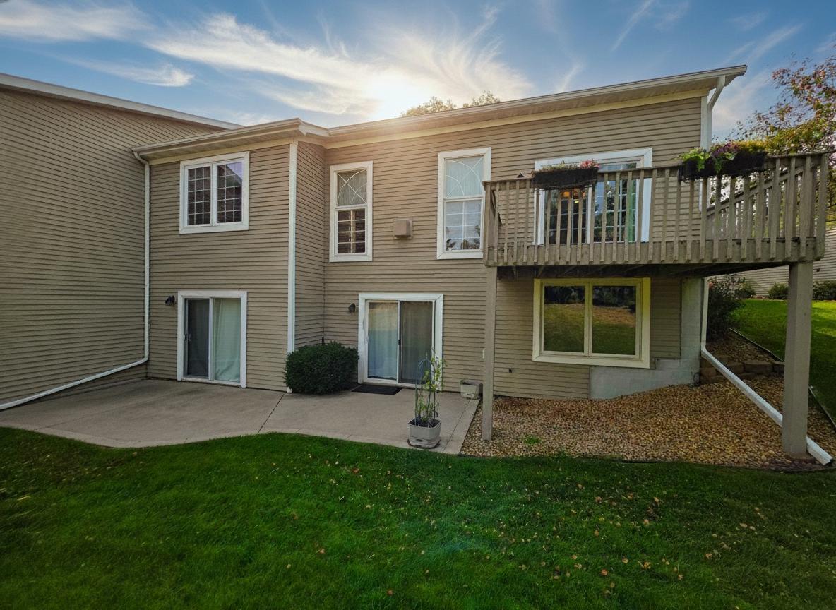 819 Monet Ct, Mendota Heights, MN 55120
