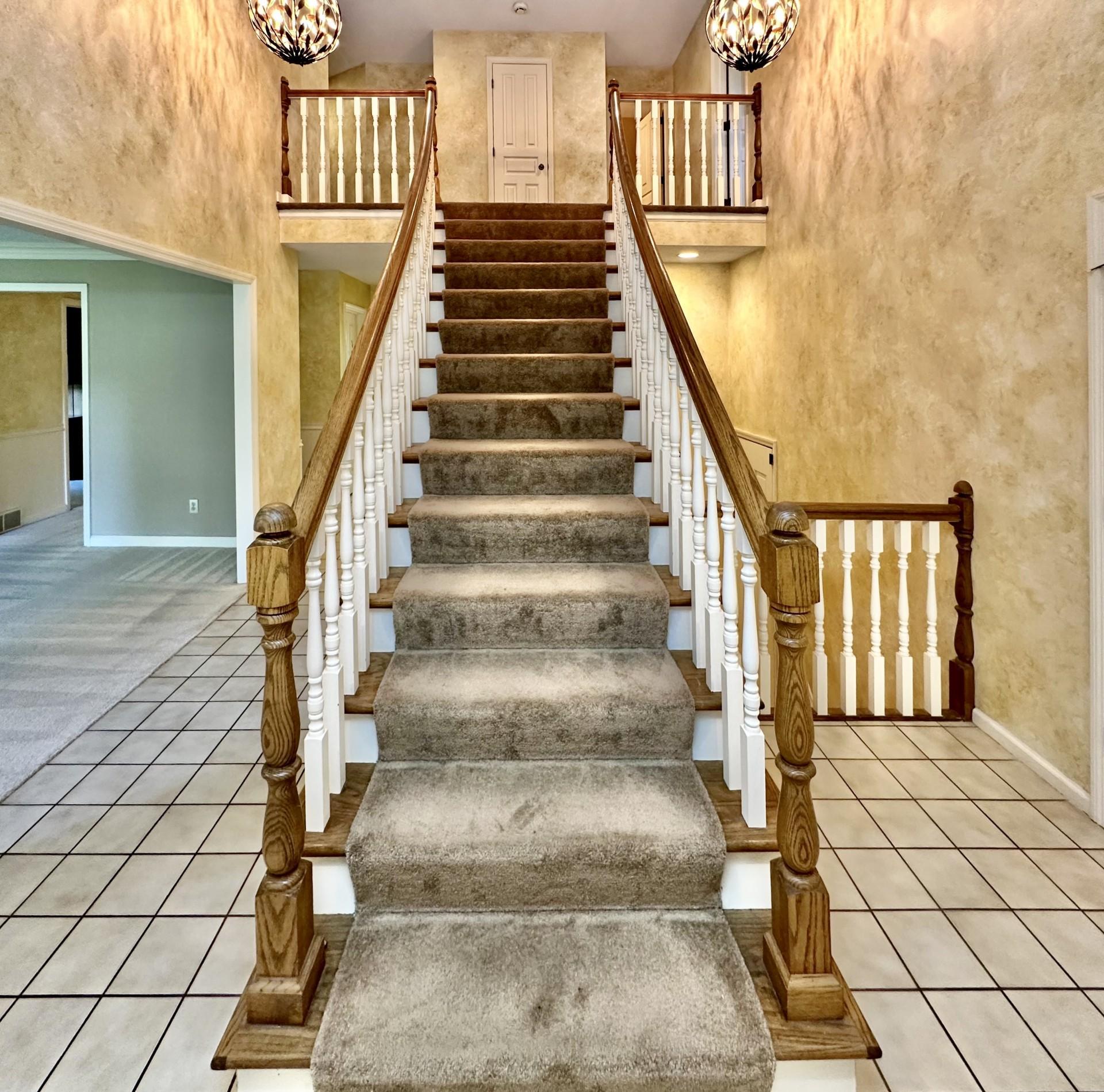 2717 Hidden Creek Ln, Minnetonka, MN 55391