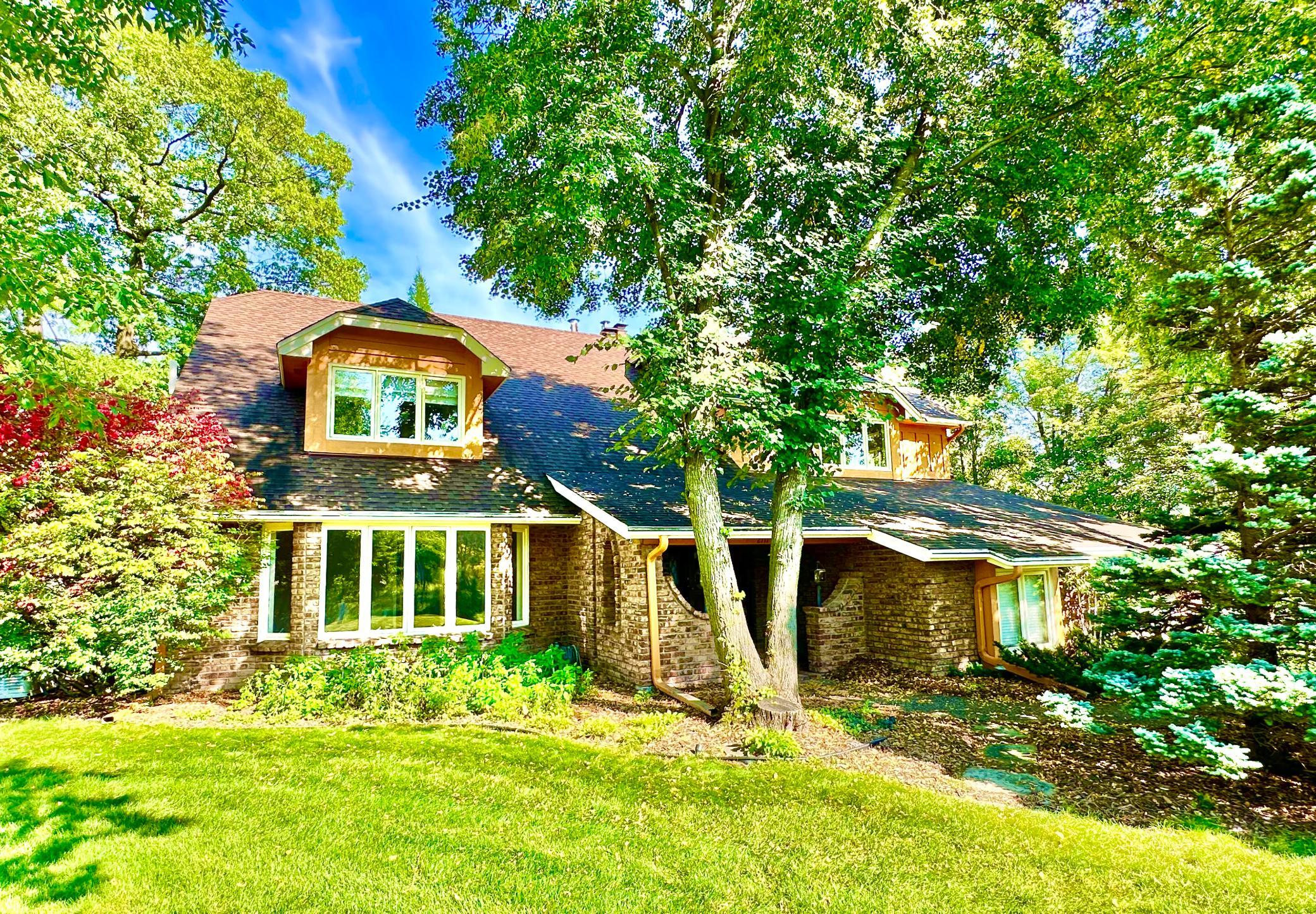2717 Hidden Creek Ln, Minnetonka, MN 55391
