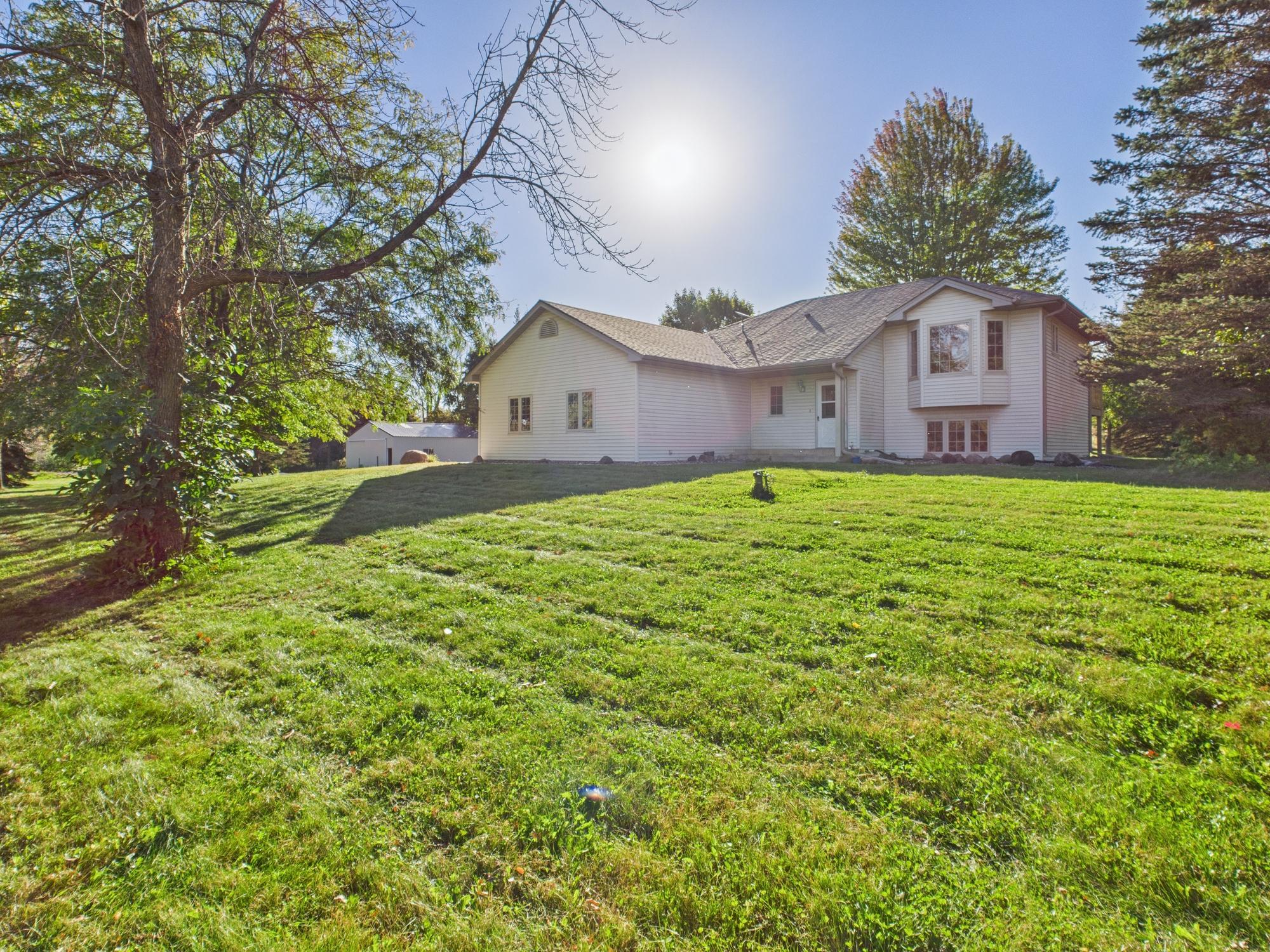 13860 325th St, Center City, MN 55012