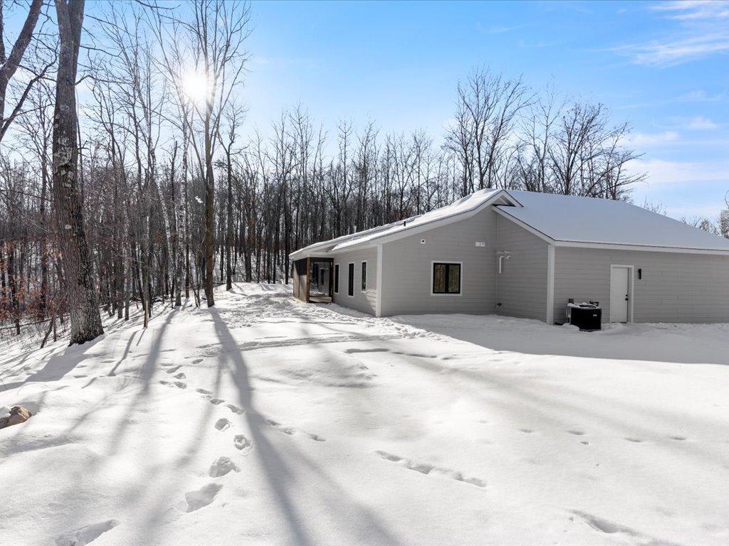 11821 Maplewood Dr, East Gull Lake, MN 56401