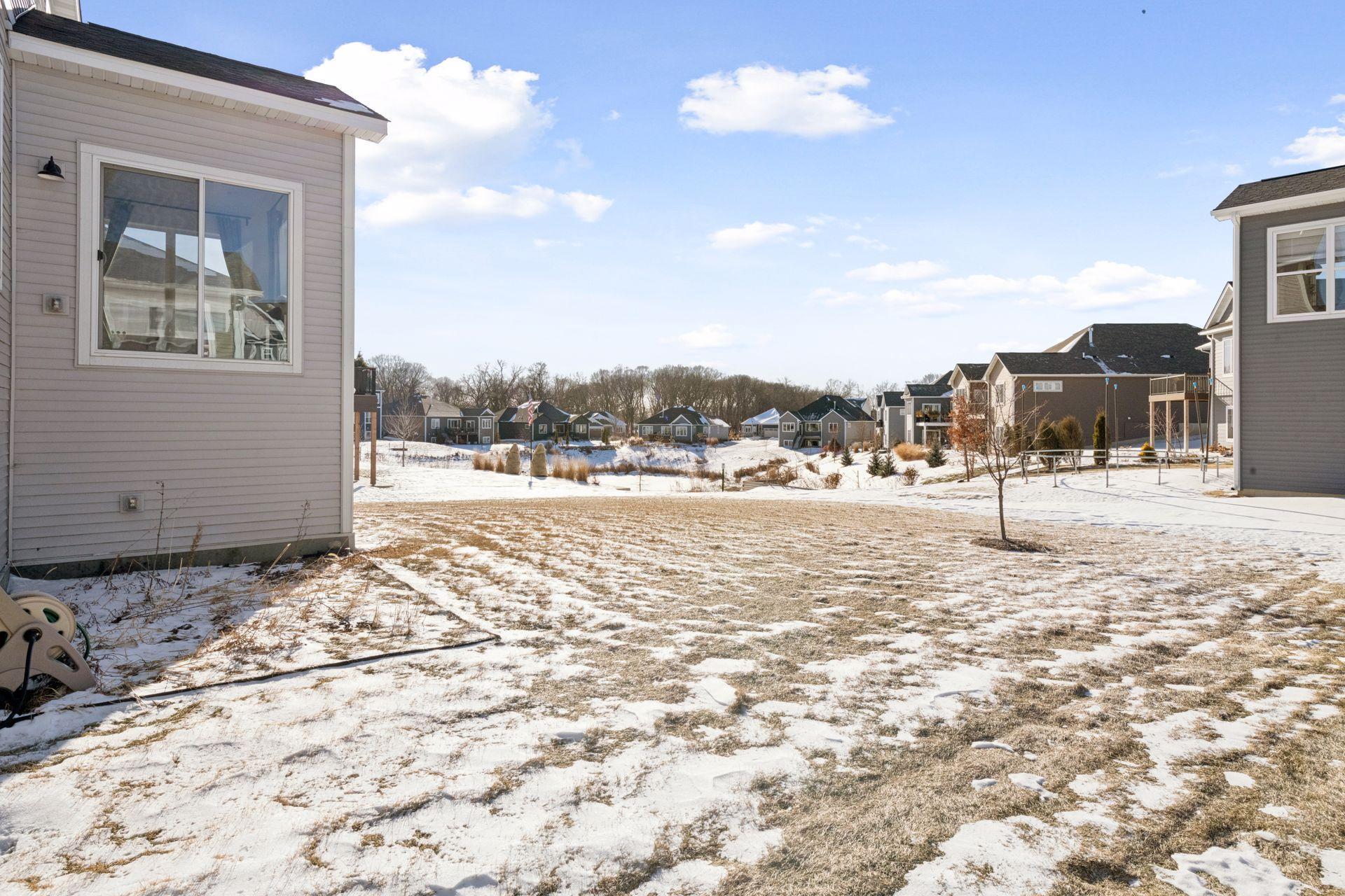 146 Maple Ter, Waconia, MN 55387